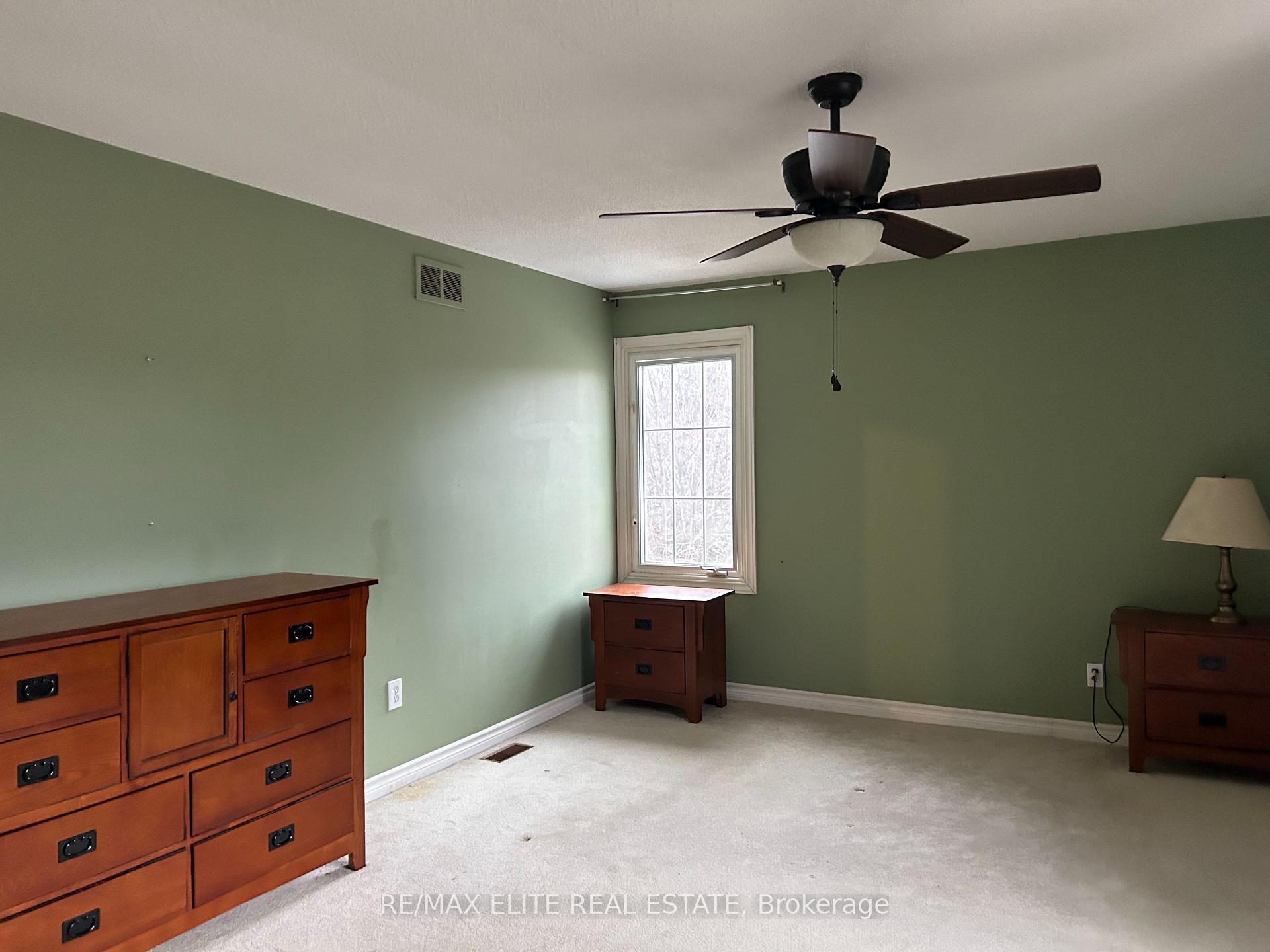 Photo 12 of 33 Hamilton Hall Drive, Markham, Markham Village — HOMEH