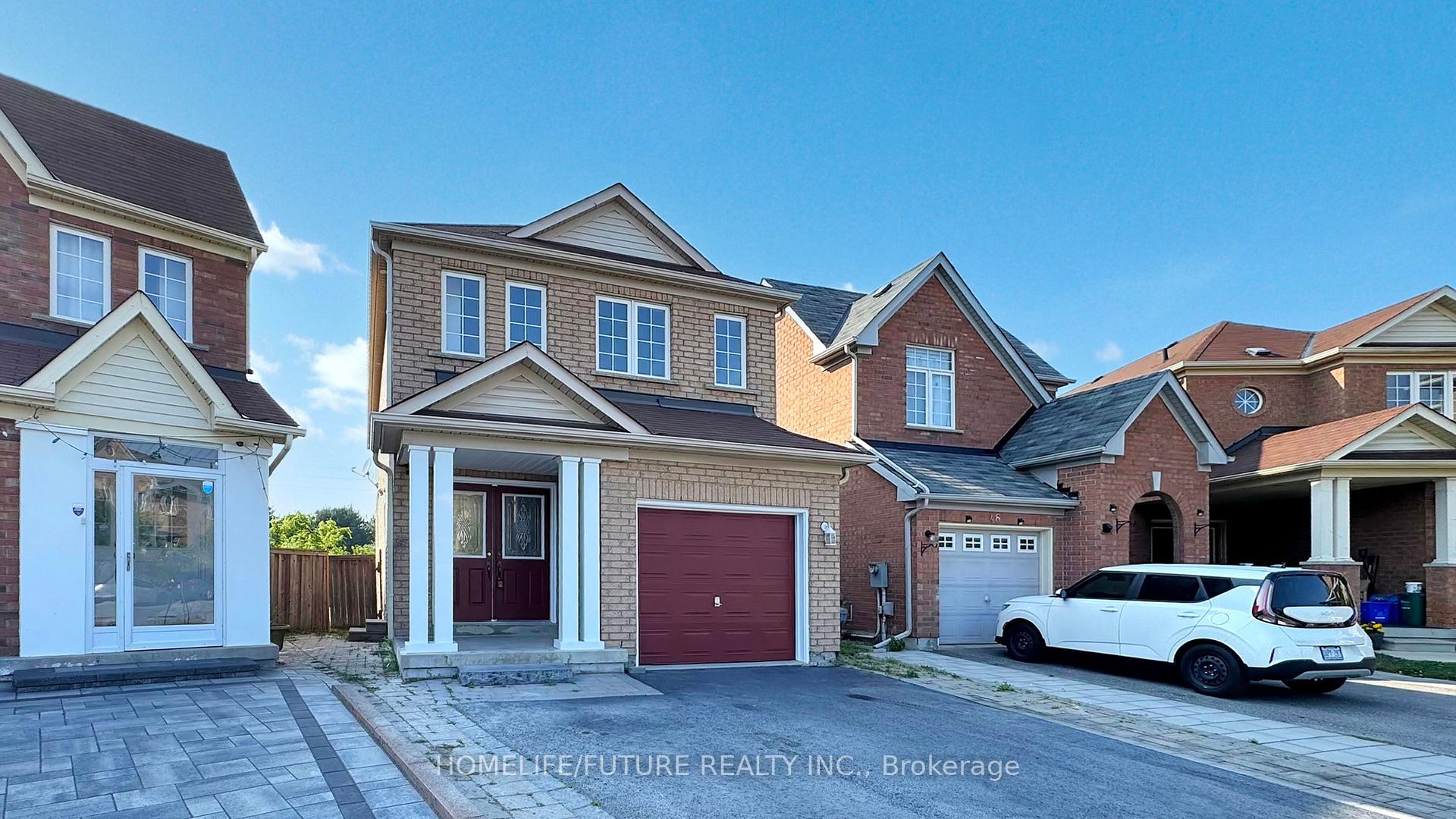 Photo 2 of 46 Jack Monkman Crescent, Markham, Cedarwood — HOMEH