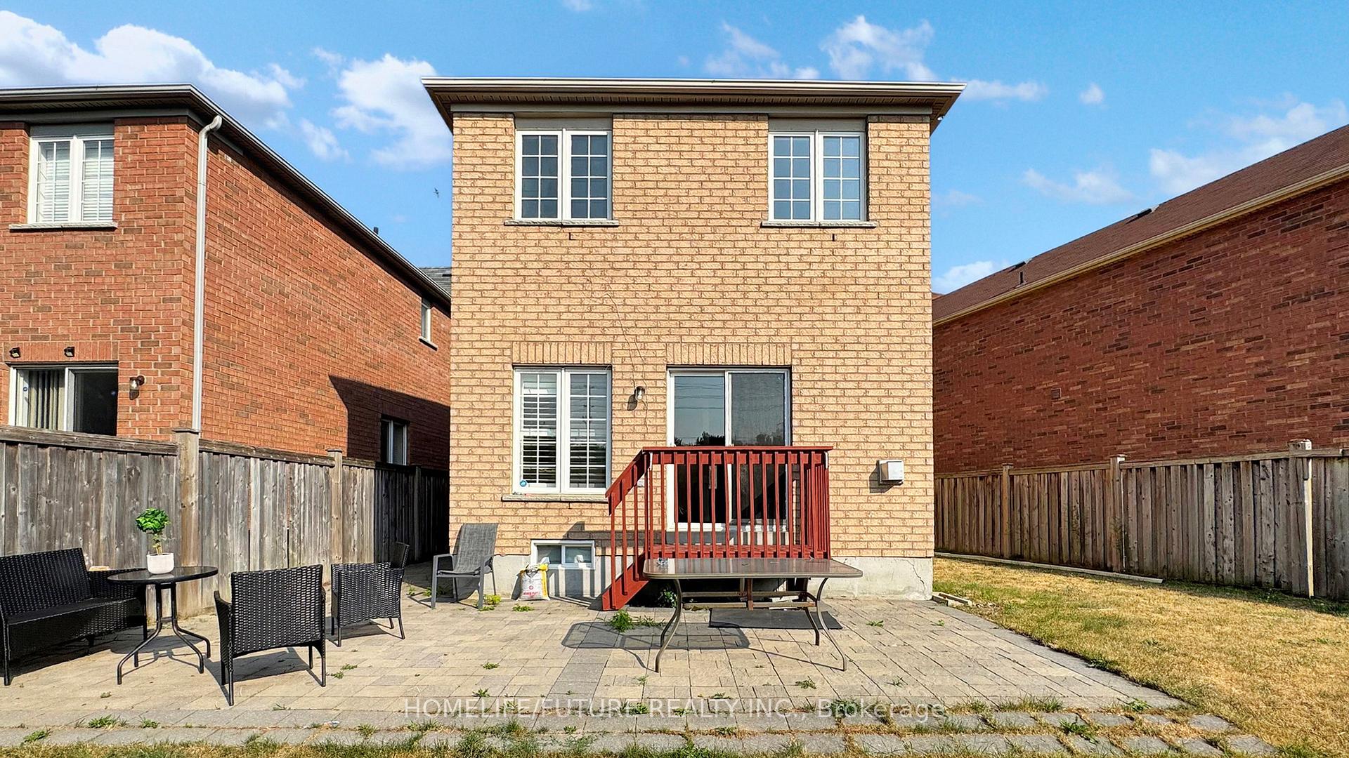 Photo 42 of 46 Jack Monkman Crescent, Markham, Cedarwood — HOMEH