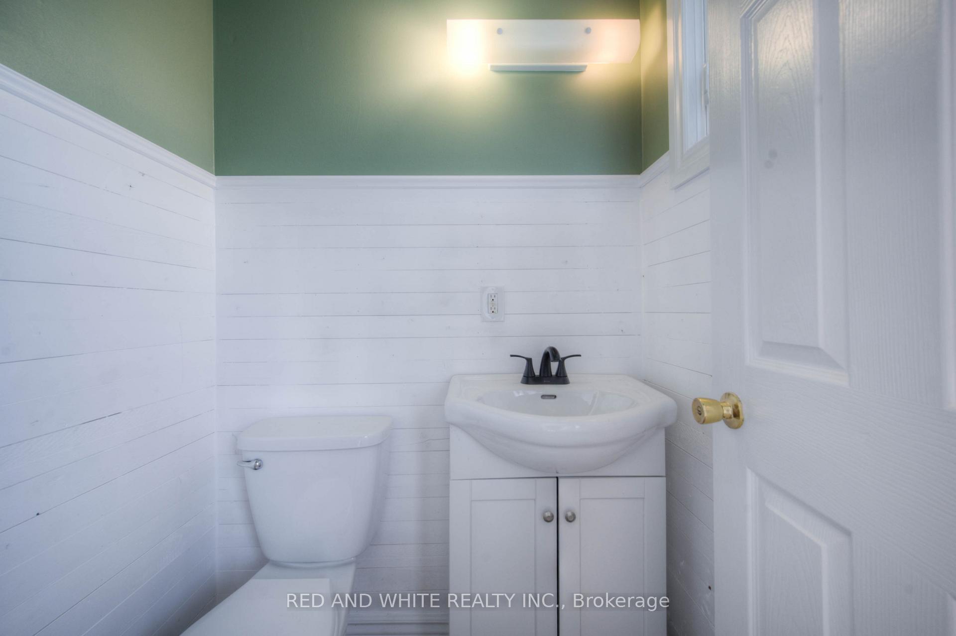 Photo 5 of 188 Arrowhead Crescent, Kitchener — HOMEH