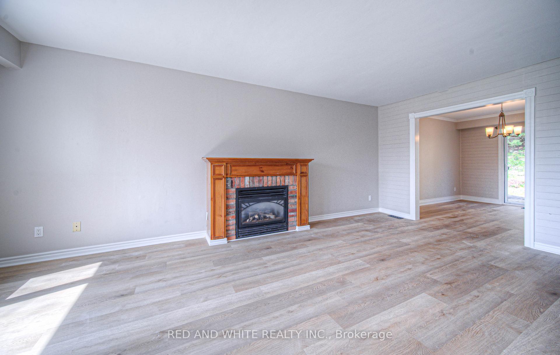Photo 8 of 188 Arrowhead Crescent, Kitchener — HOMEH