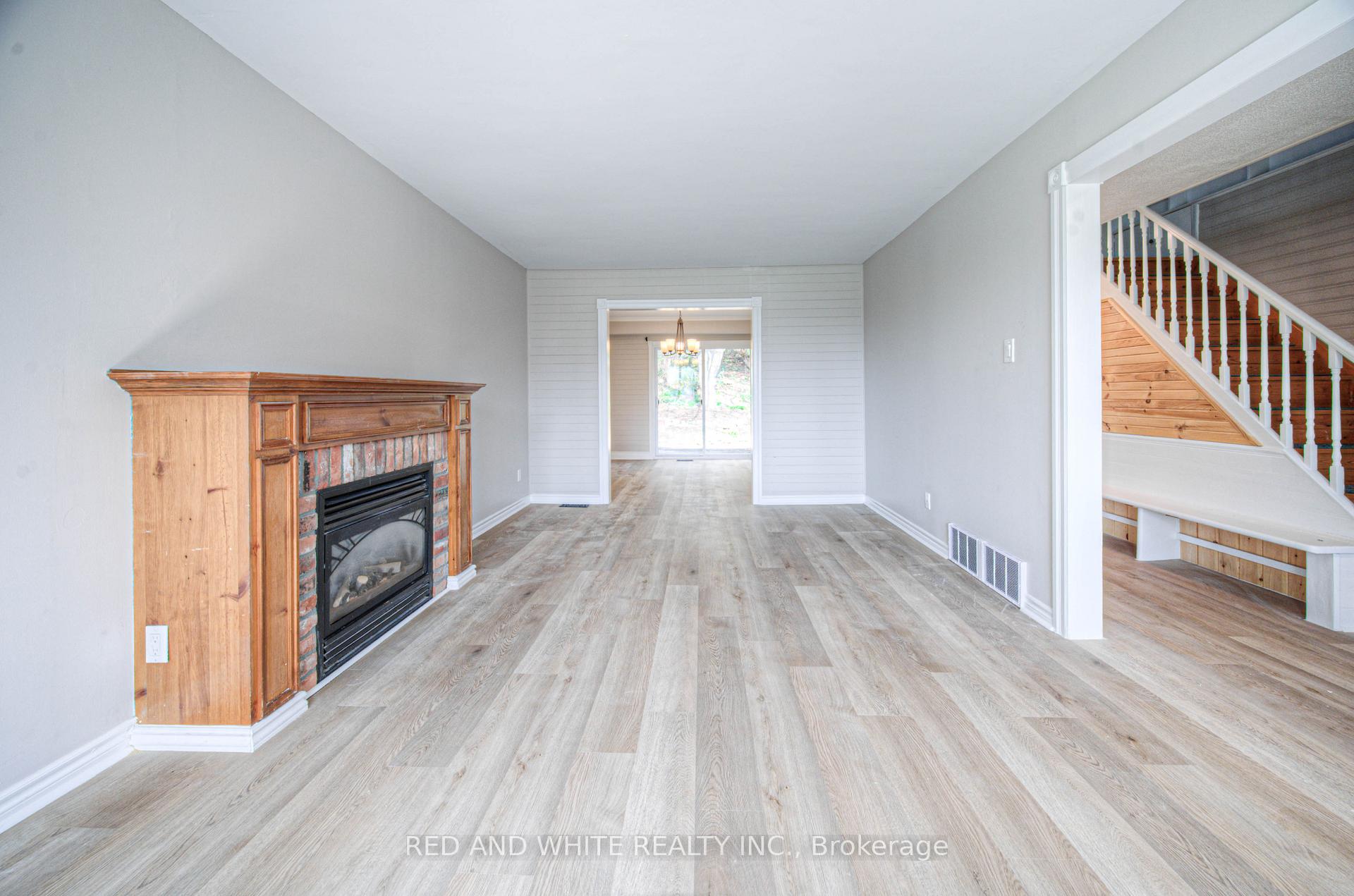 Photo 9 of 188 Arrowhead Crescent, Kitchener — HOMEH