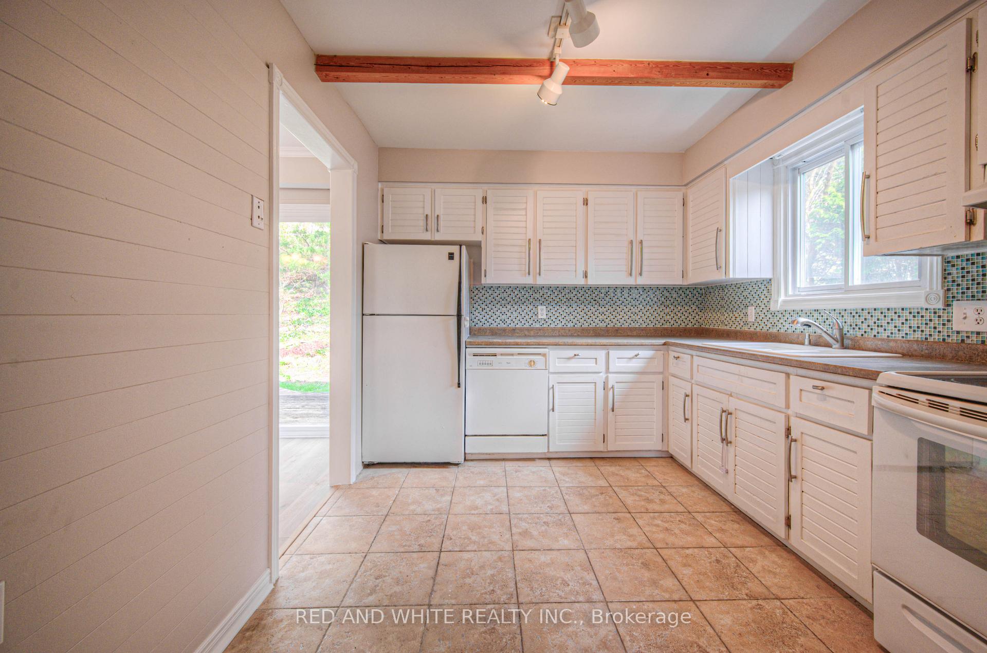 Photo 13 of 188 Arrowhead Crescent, Kitchener — HOMEH