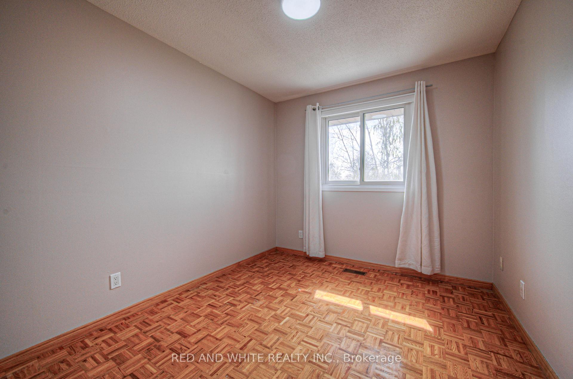 Photo 26 of 188 Arrowhead Crescent, Kitchener — HOMEH