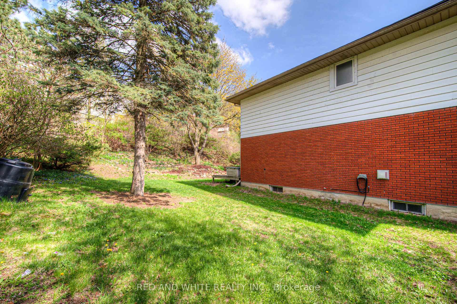 Photo 33 of 188 Arrowhead Crescent, Kitchener — HOMEH
