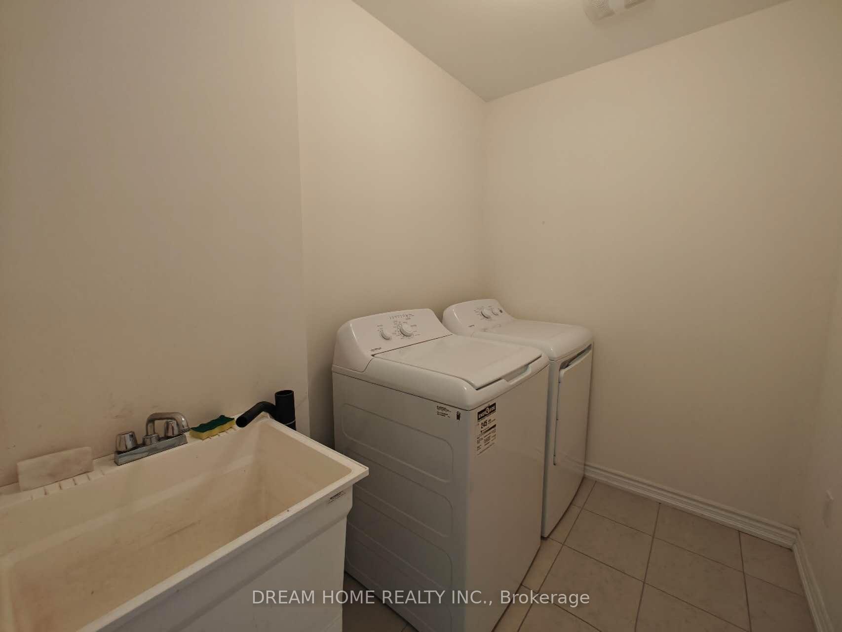 Photo 10 of 28 Robert Joffre Leet Avenue, Markham, Cornell — HOMEH