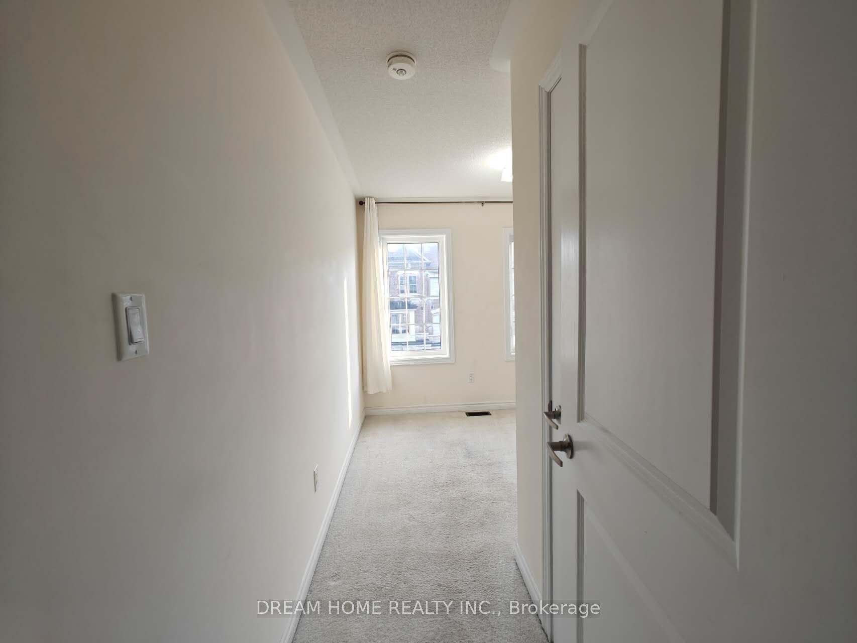 Photo 24 of 28 Robert Joffre Leet Avenue, Markham, Cornell — HOMEH