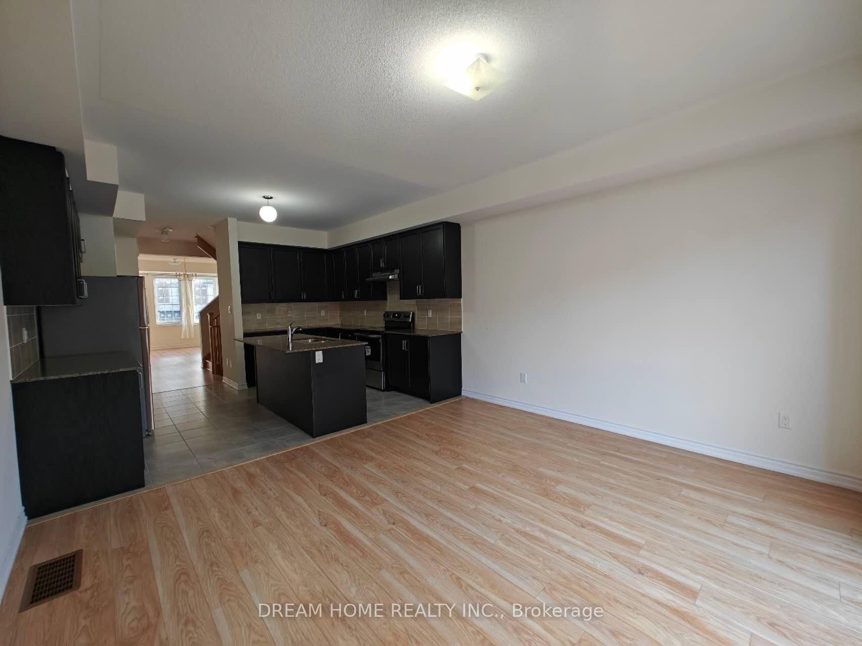Photo 33 of 28 Robert Joffre Leet Avenue, Markham, Cornell — HOMEH