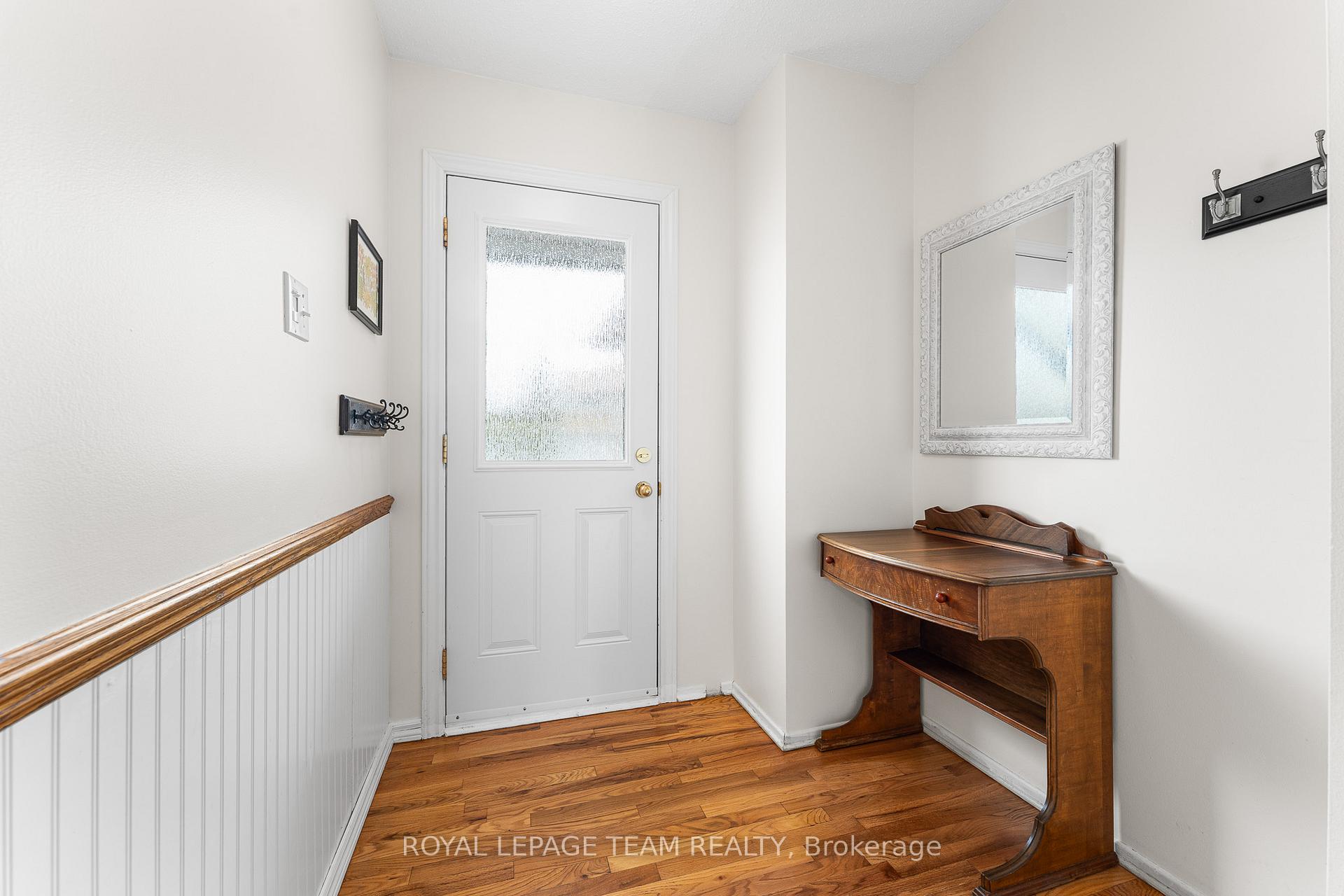 Photo 5 of 107 Melanie Crescent, Ottawa, Kanata - Glencairn/Hazeldean — HOMEH