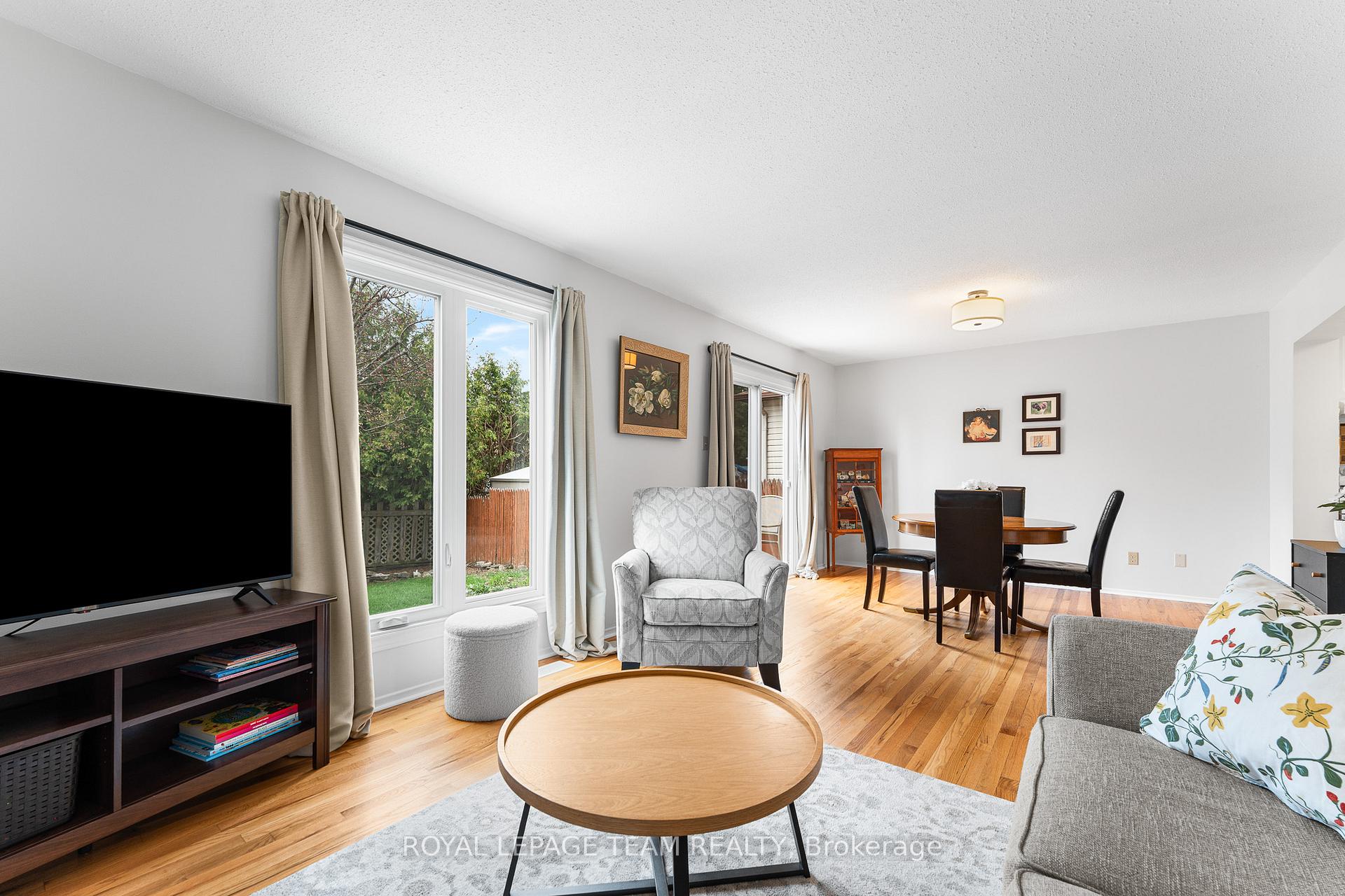 Photo 14 of 107 Melanie Crescent, Ottawa, Kanata - Glencairn/Hazeldean — HOMEH