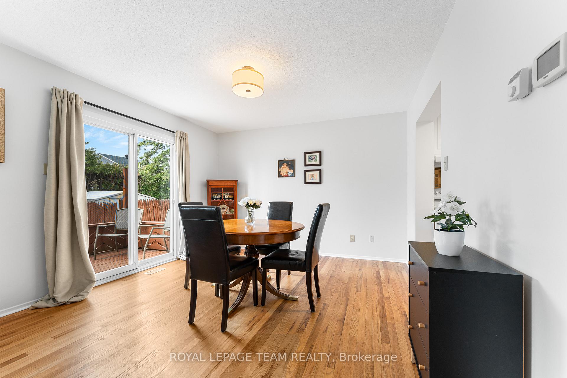 Photo 15 of 107 Melanie Crescent, Ottawa, Kanata - Glencairn/Hazeldean — HOMEH
