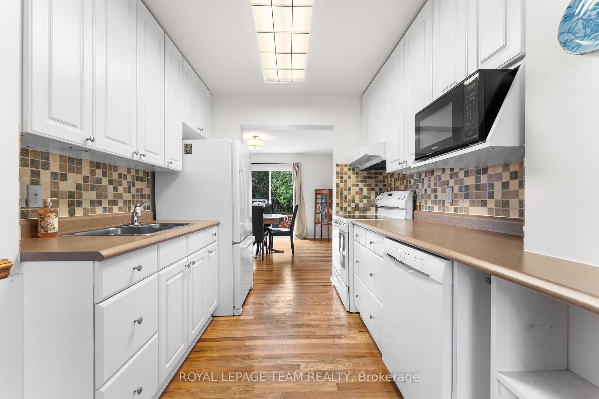 Photo 20 of 107 Melanie Crescent, Ottawa, Kanata - Glencairn/Hazeldean — HOMEH