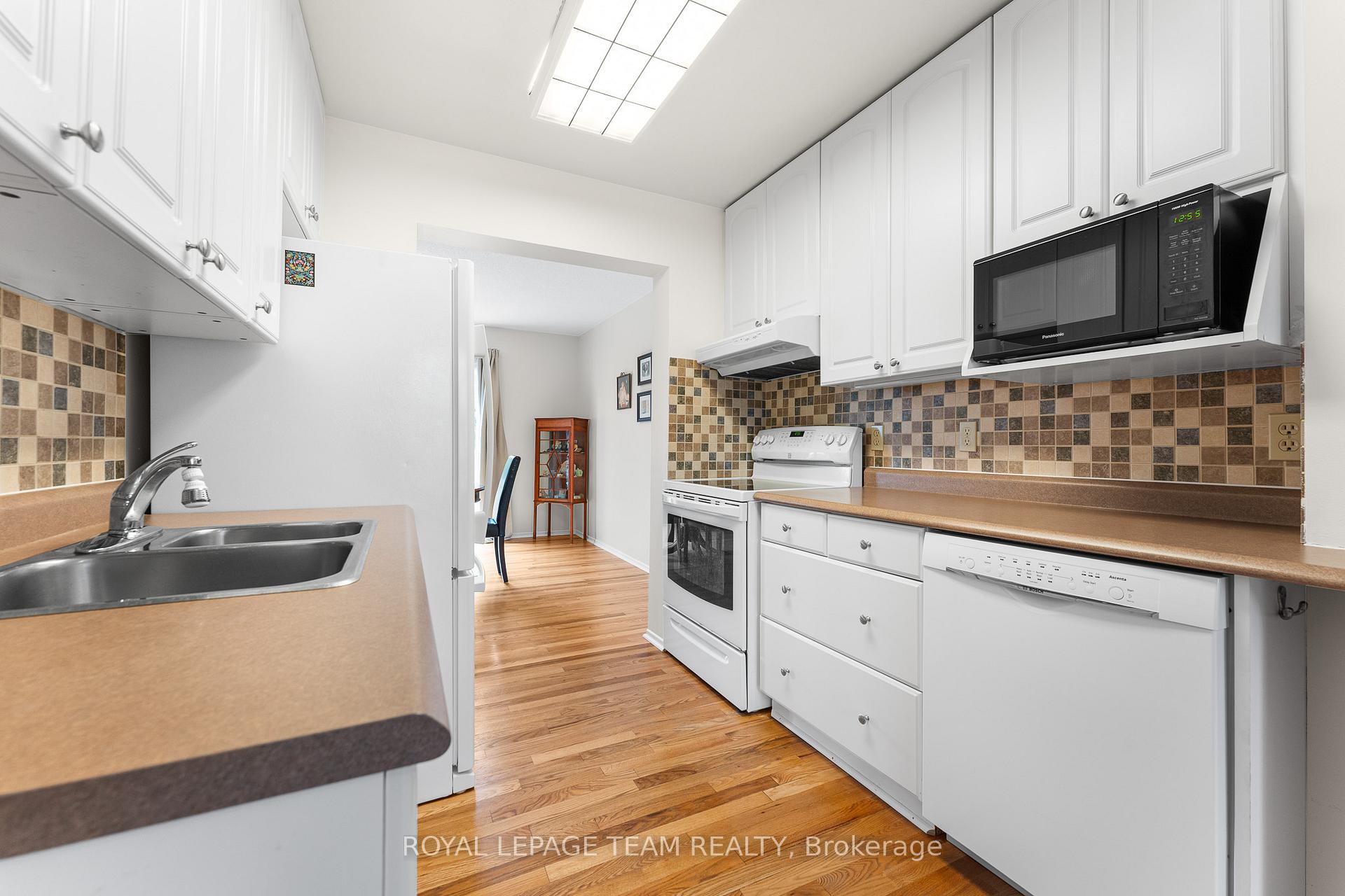 Photo 21 of 107 Melanie Crescent, Ottawa, Kanata - Glencairn/Hazeldean — HOMEH