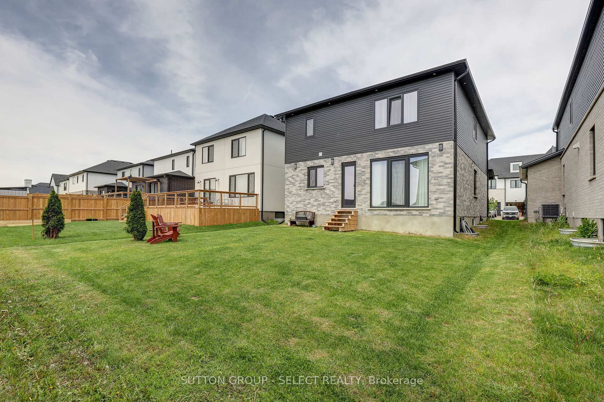 Photo 32 of 144 Winlow Way, Middlesex Centre, Kilworth — HOMEH