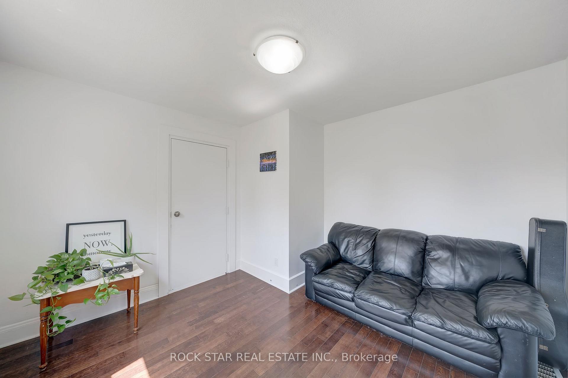 Photo 7 of 227 Fairway Road N, Kitchener, Centreville Chicopee — HOMEH