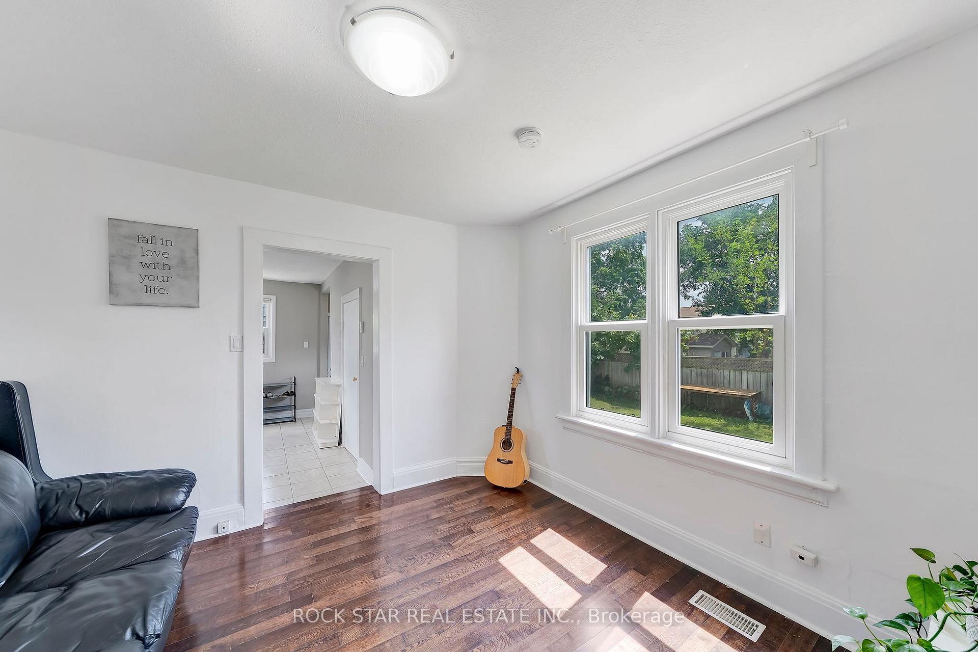 Photo 8 of 227 Fairway Road N, Kitchener, Centreville Chicopee — HOMEH