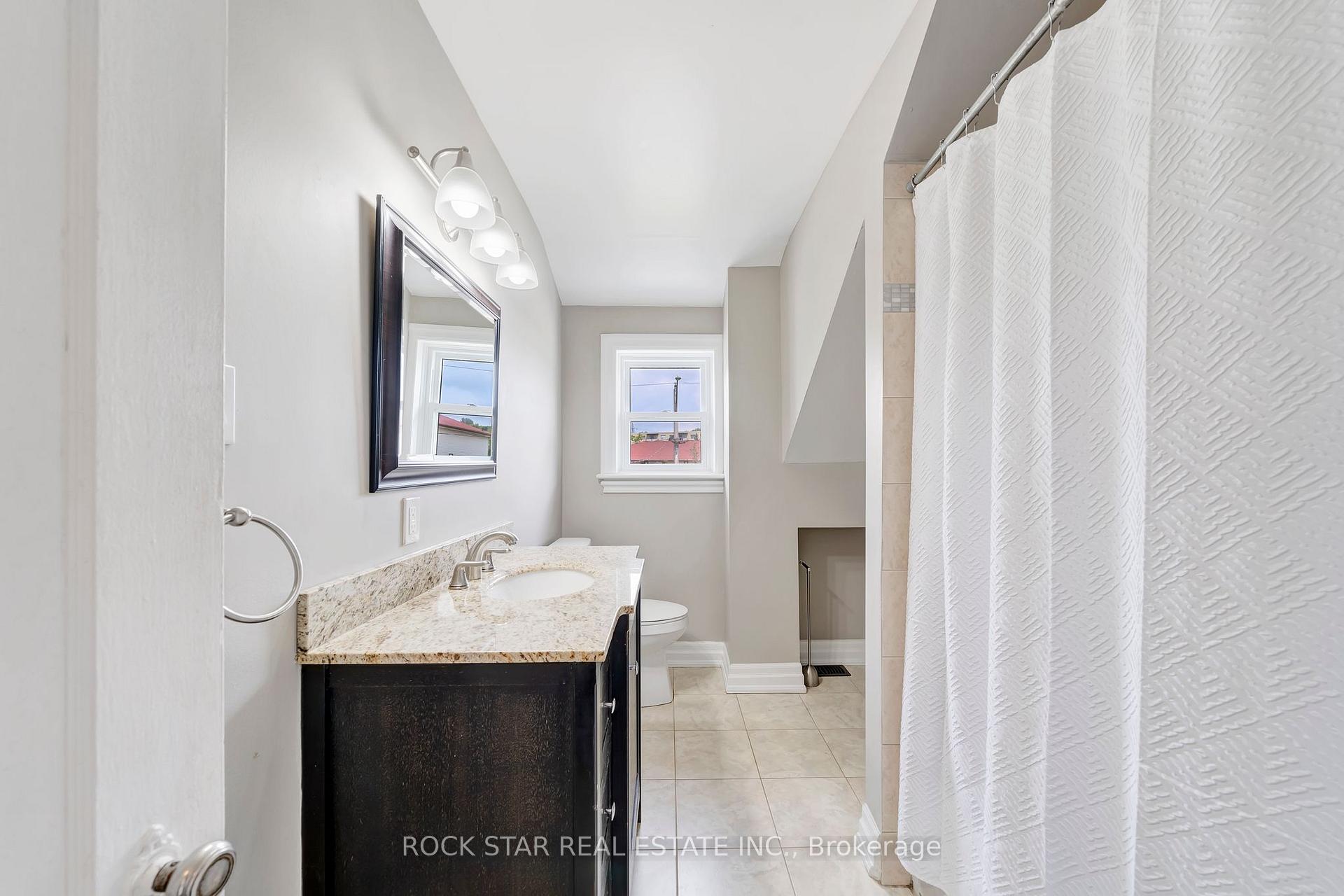 Photo 24 of 227 Fairway Road N, Kitchener, Centreville Chicopee — HOMEH