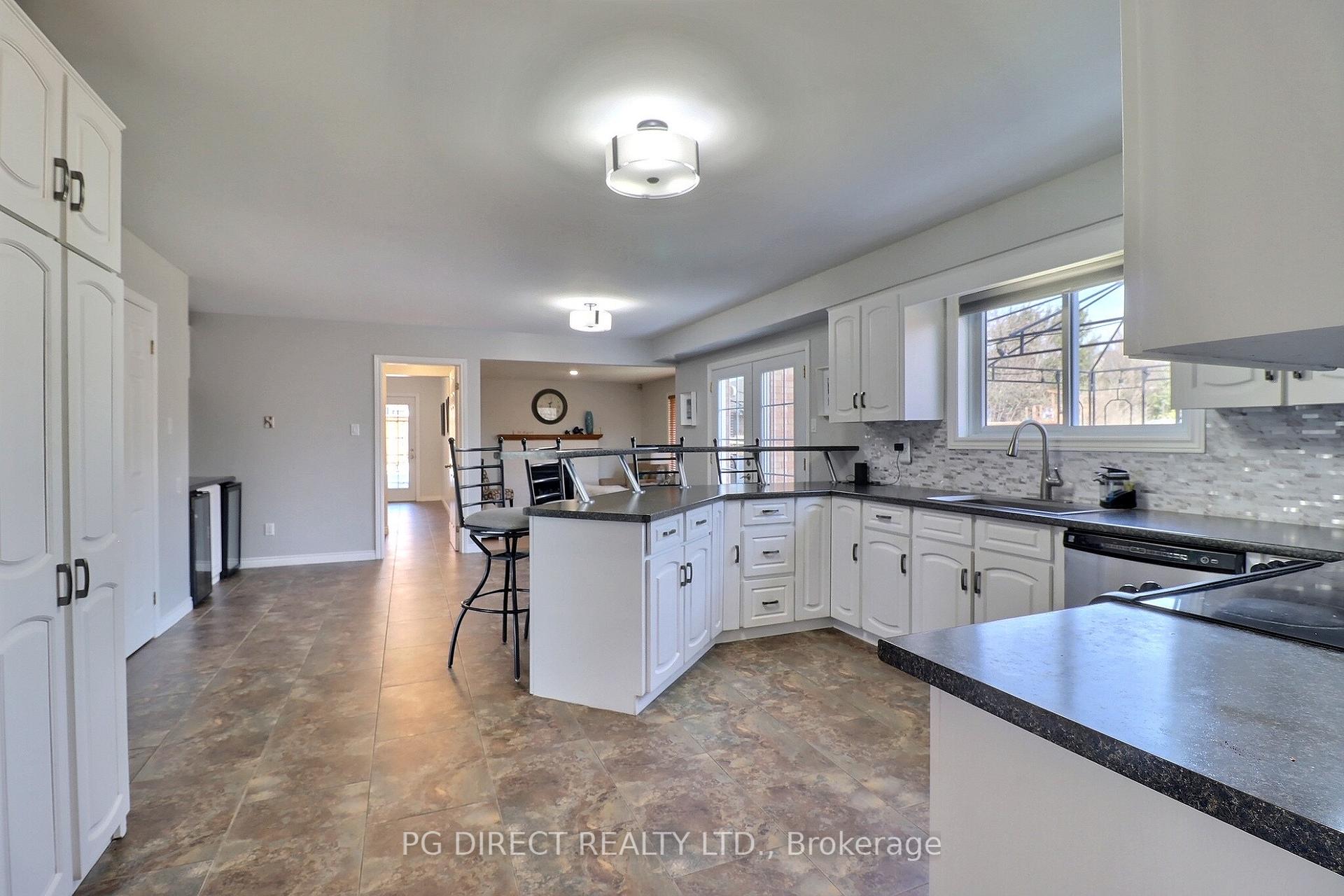 Photo 4 of 68 Westbrook Crescent, Middlesex Centre, Kilworth — HOMEH