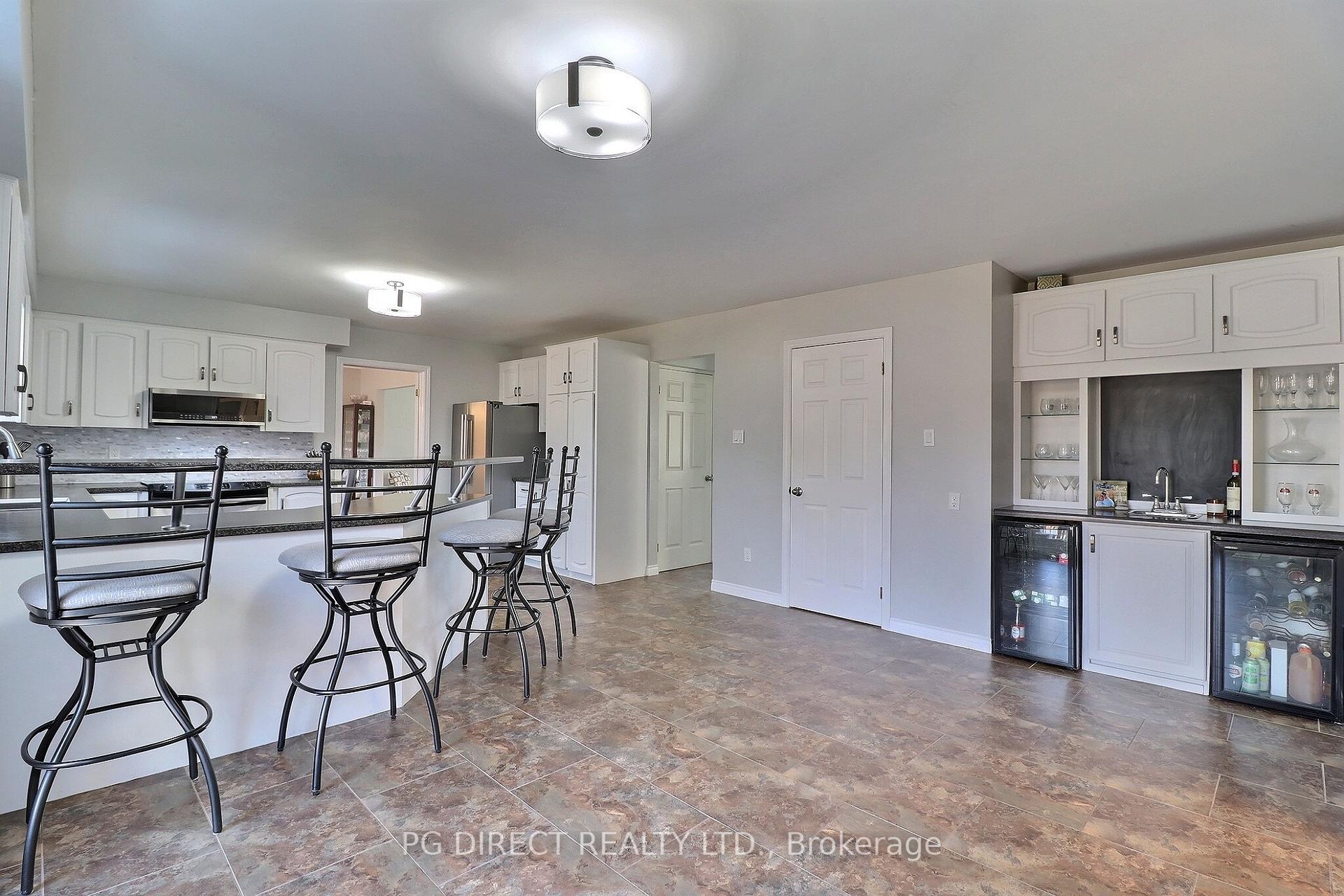 Photo 5 of 68 Westbrook Crescent, Middlesex Centre, Kilworth — HOMEH