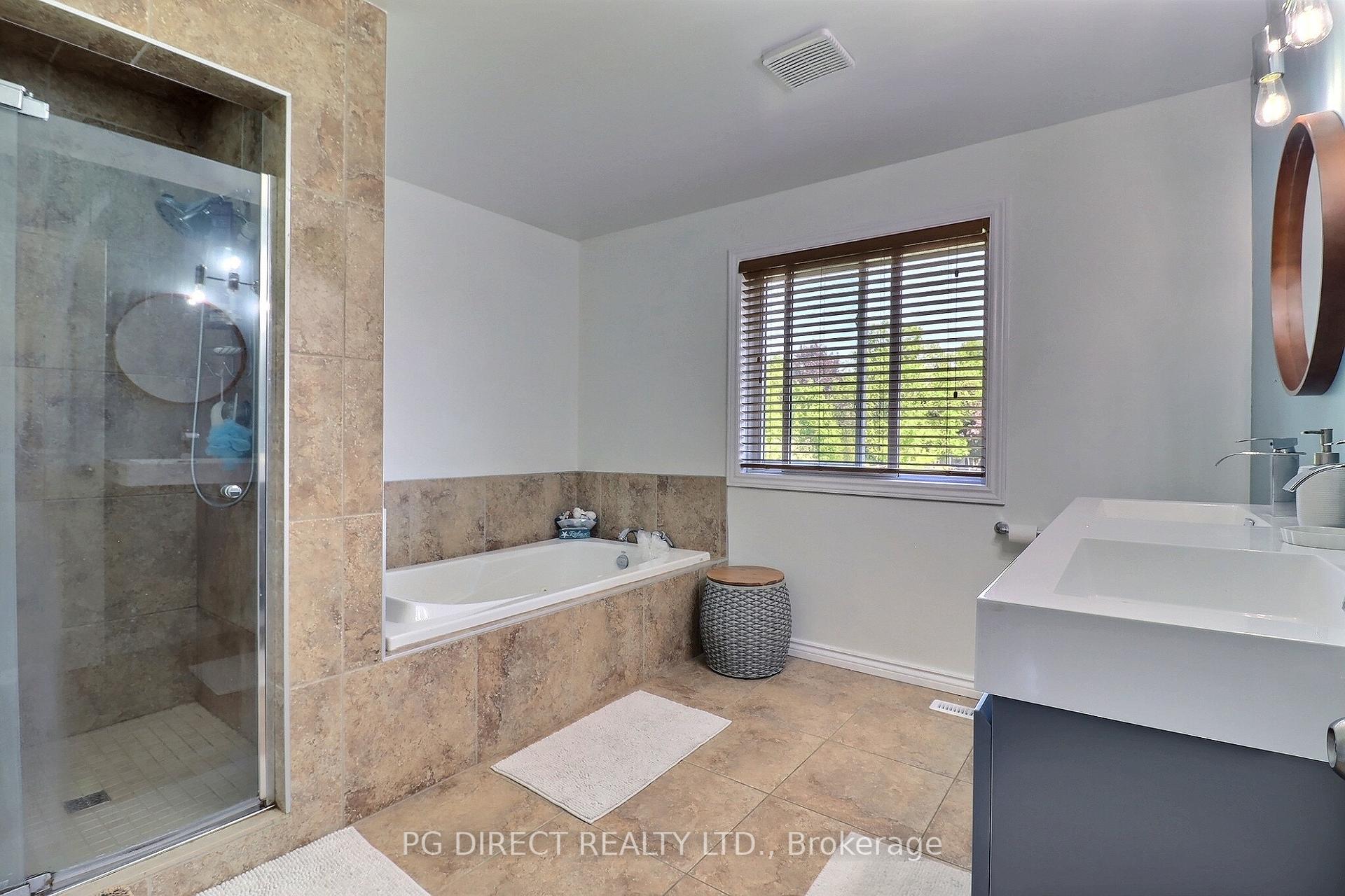 Photo 10 of 68 Westbrook Crescent, Middlesex Centre, Kilworth — HOMEH