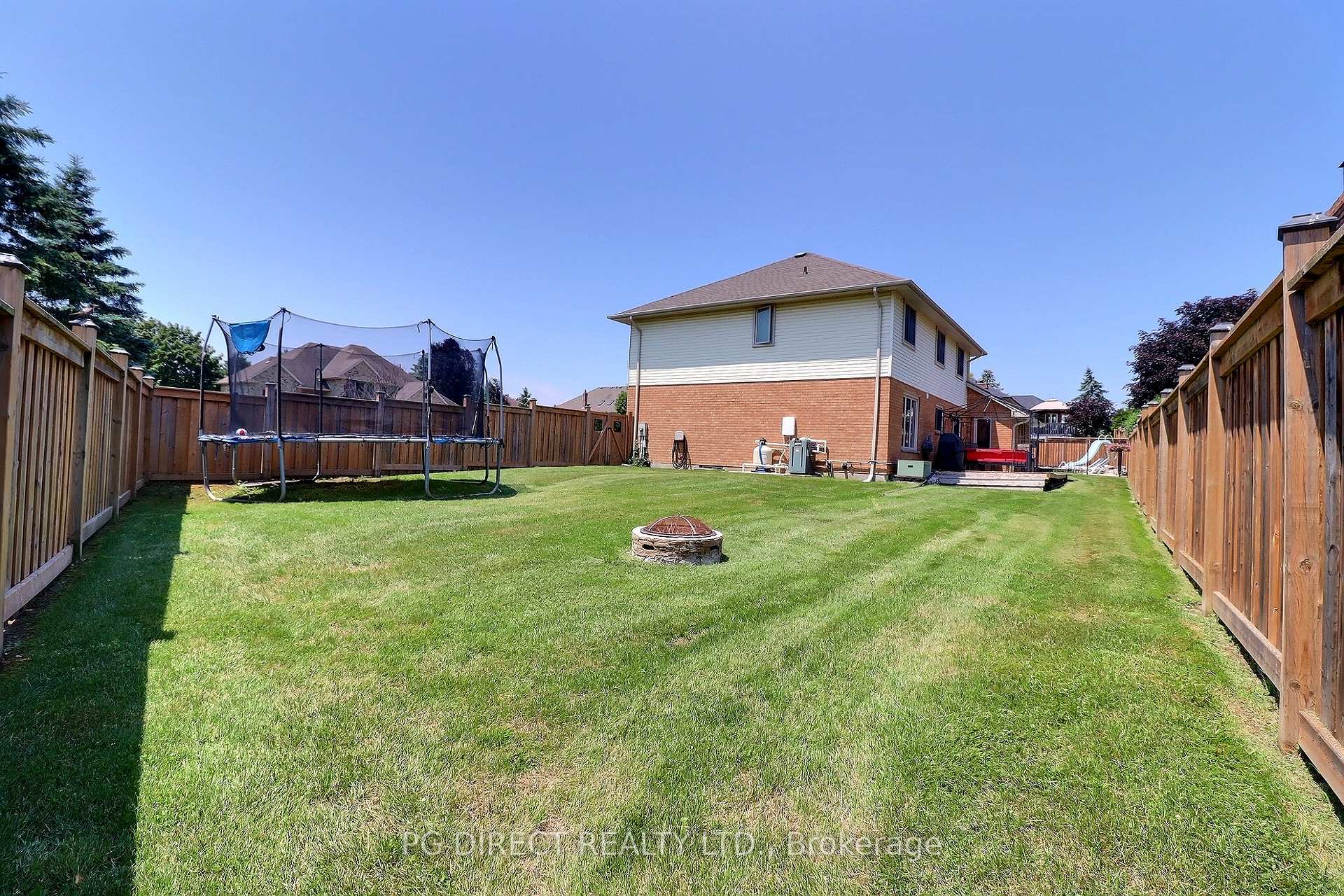 Photo 20 of 68 Westbrook Crescent, Middlesex Centre, Kilworth — HOMEH