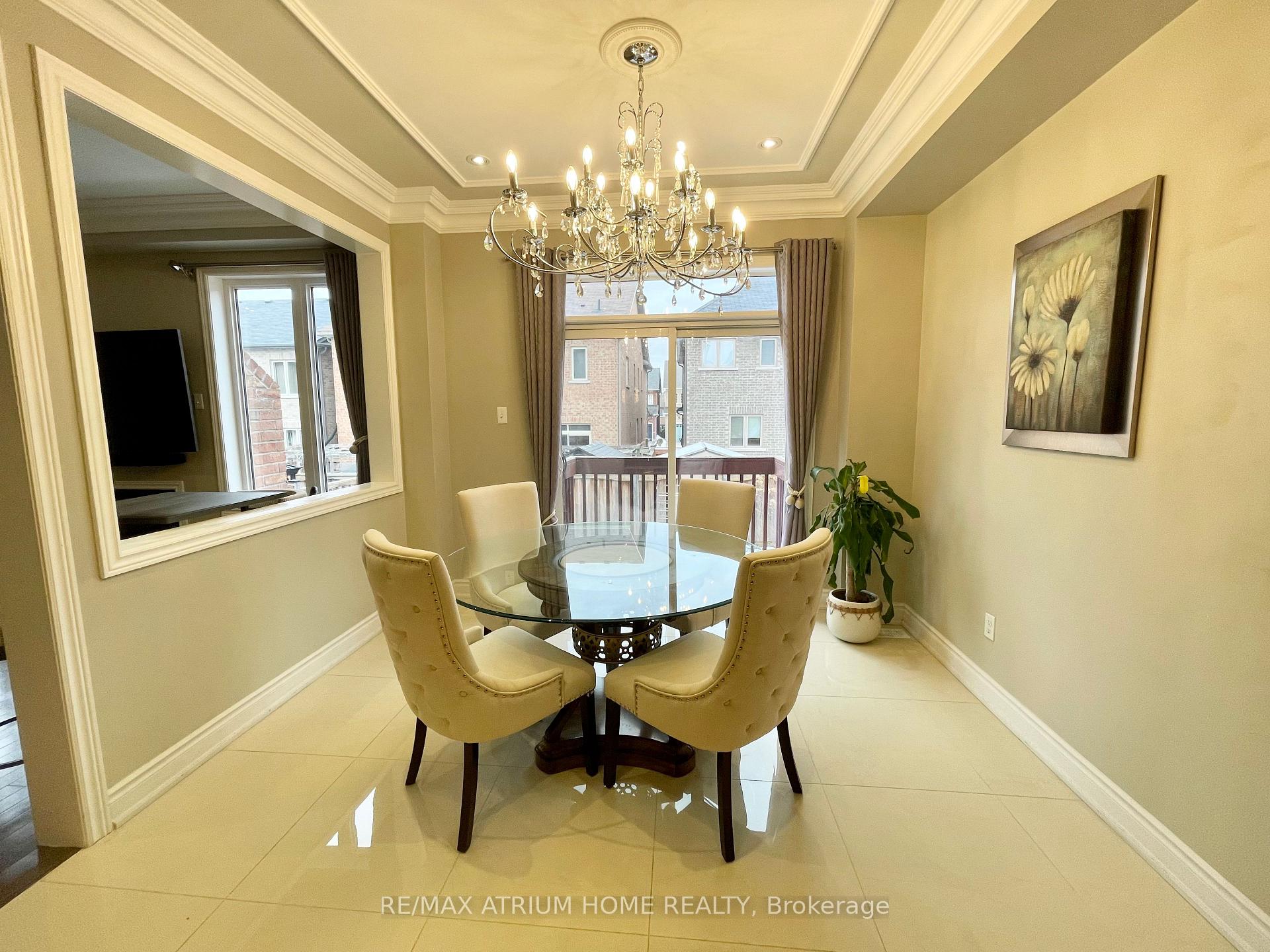 Photo 10 of 55 Hua Du Avenue, Markham, Berczy — HOMEH