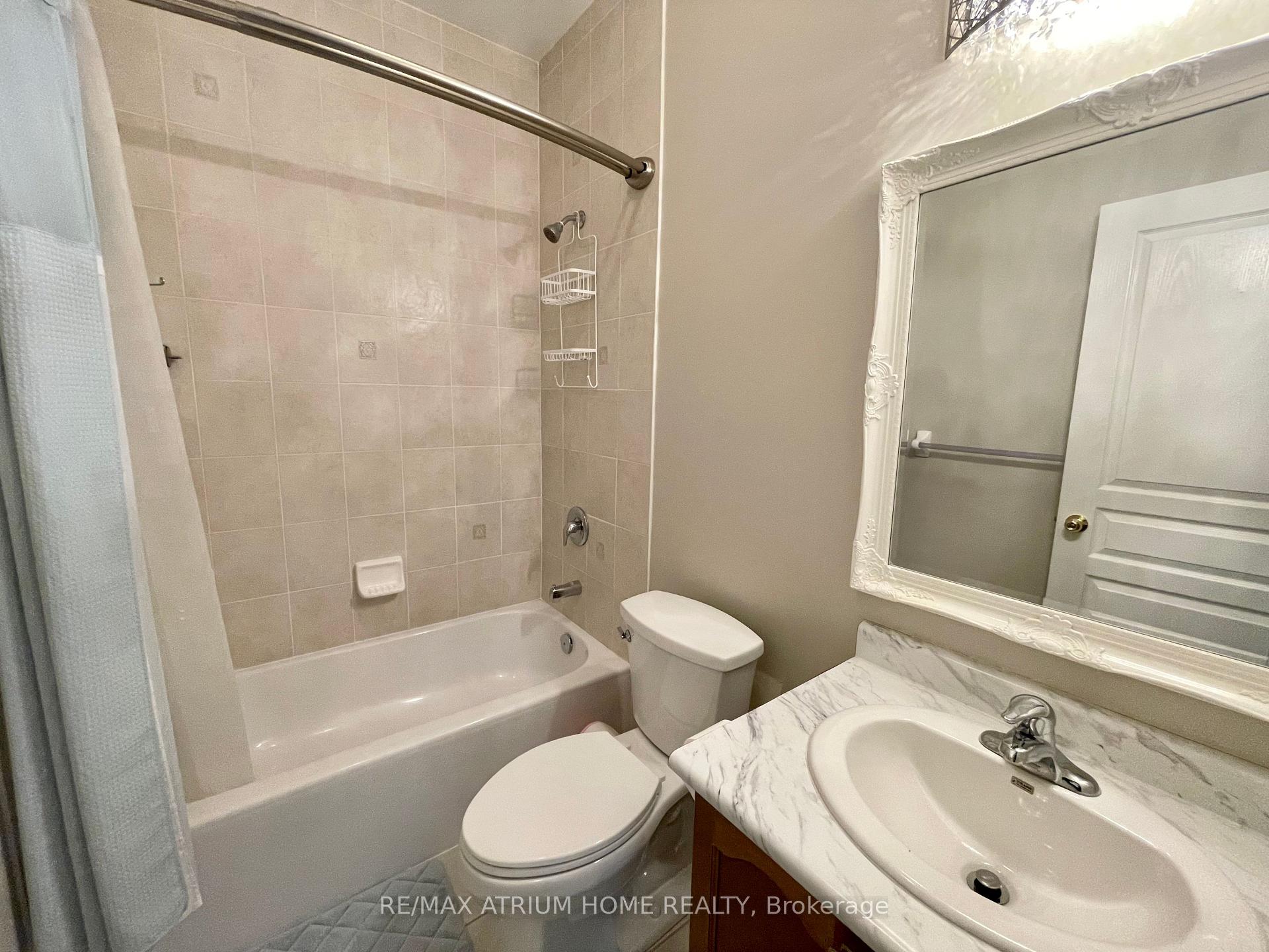 Photo 28 of 55 Hua Du Avenue, Markham, Berczy — HOMEH
