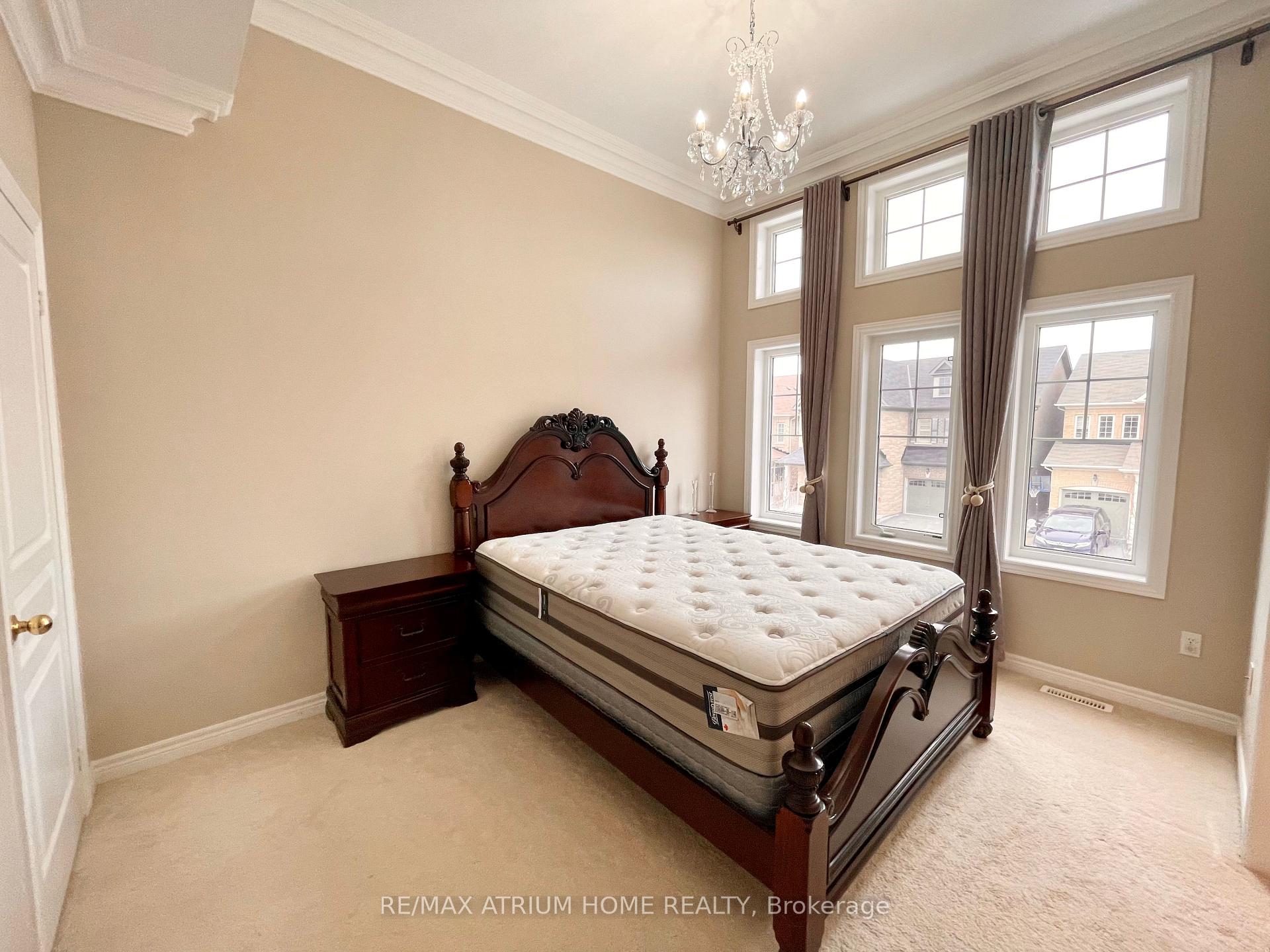 Photo 31 of 55 Hua Du Avenue, Markham, Berczy — HOMEH