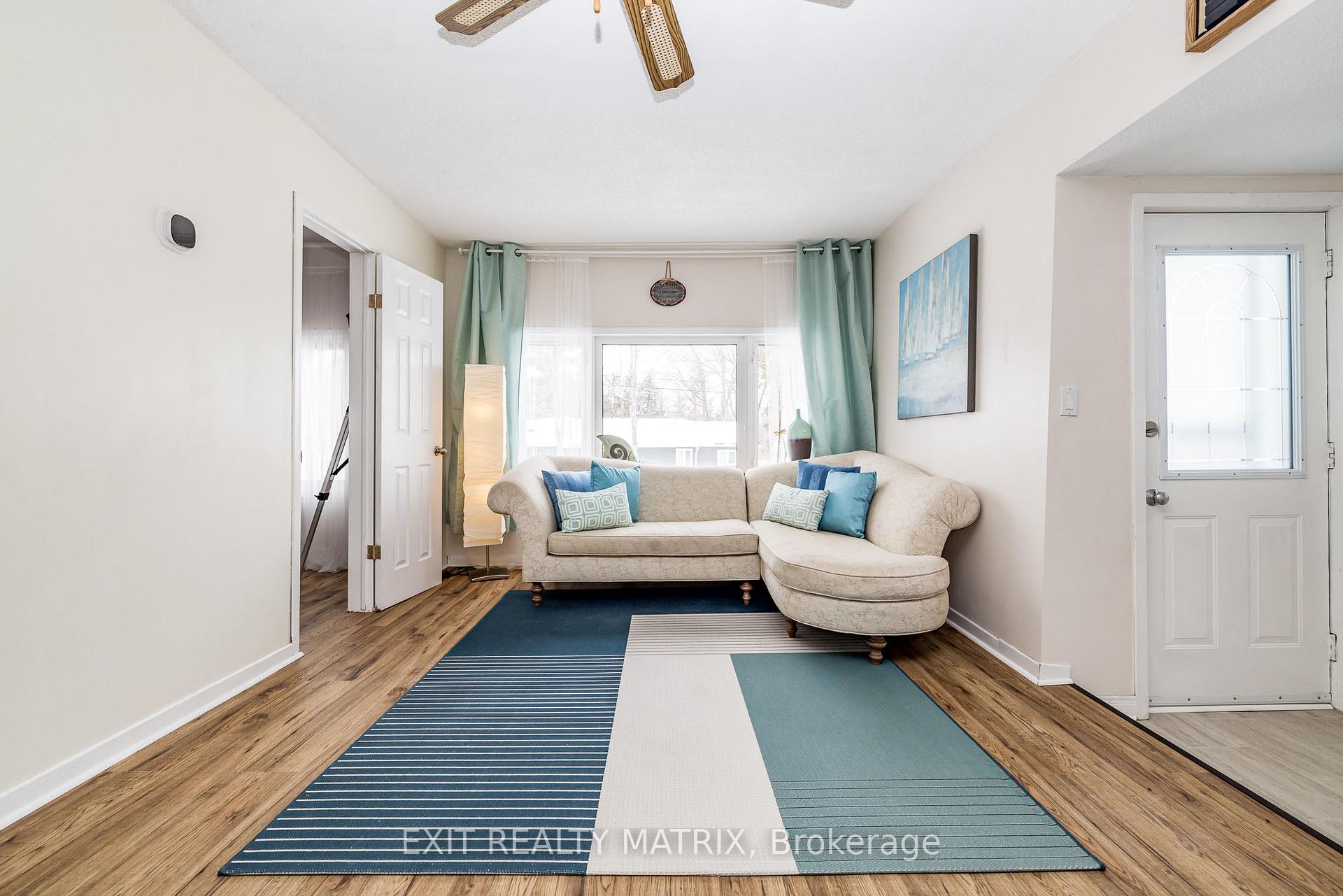 Photo 5 of 160 Constance Lake Road, Ottawa, Kanata - Kanata (North East) — HOMEH