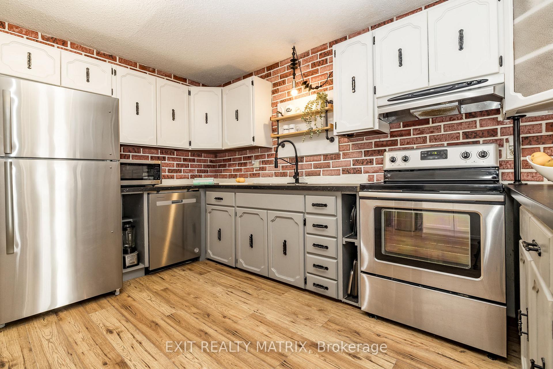 Photo 8 of 160 Constance Lake Road, Ottawa, Kanata - Kanata (North East) — HOMEH