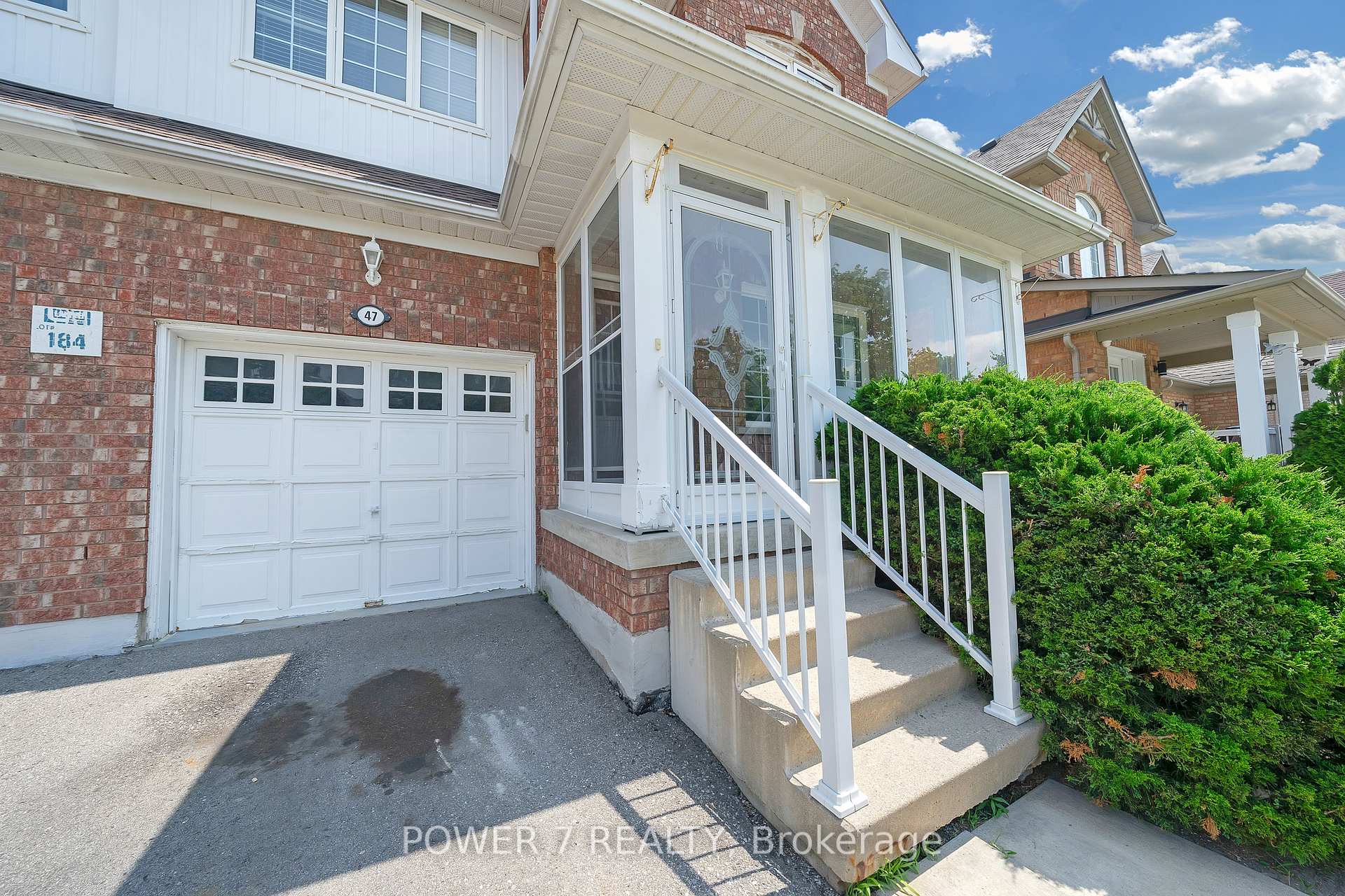Photo 4 of 47 Trailsbrook Terrace, Markham, Wismer — HOMEH