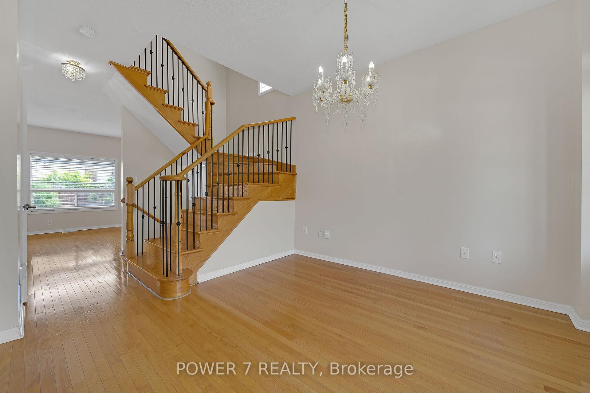 Photo 8 of 47 Trailsbrook Terrace, Markham, Wismer — HOMEH