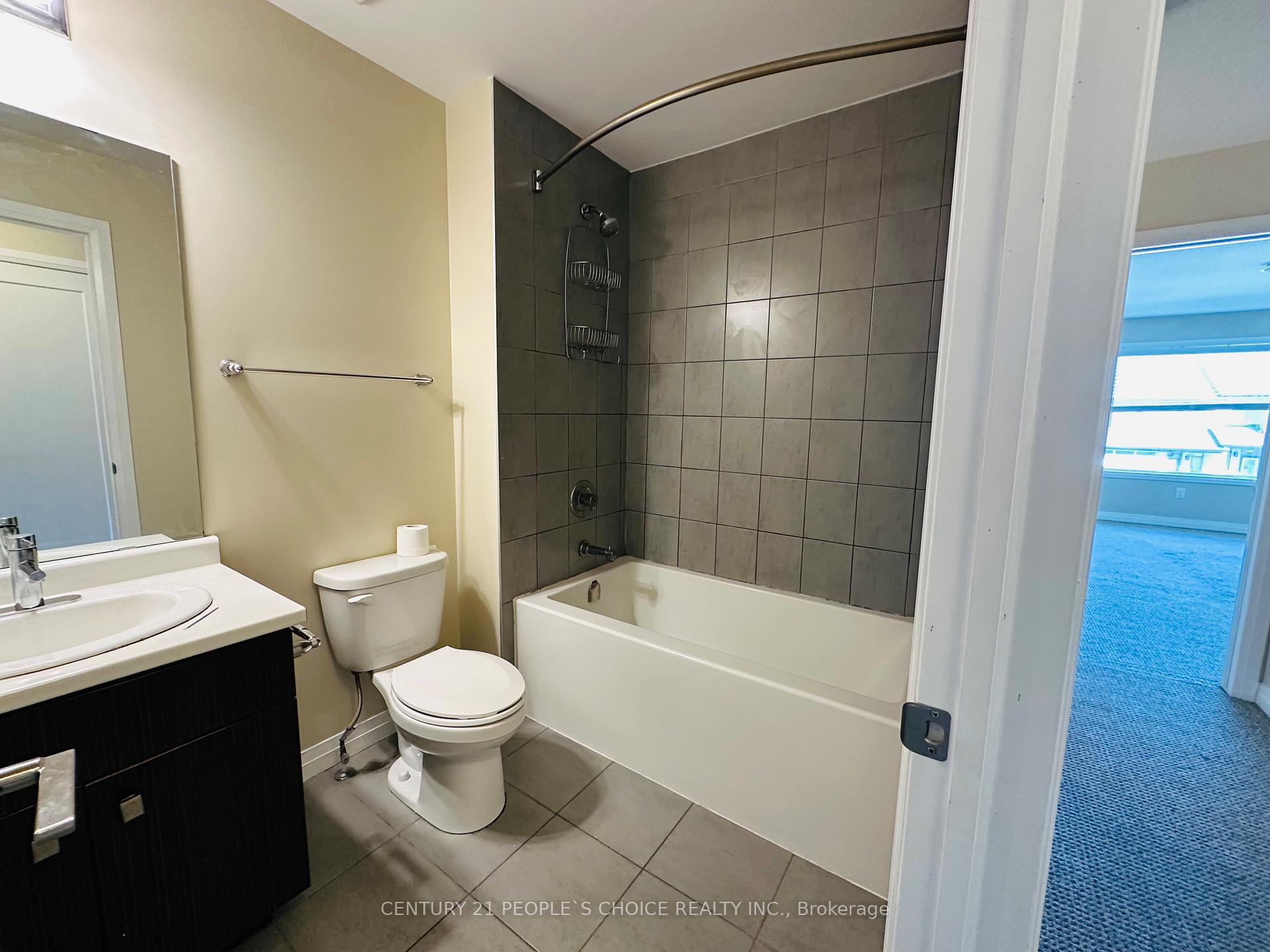 Photo 7 of 7 Greenwich Avenue, Hamilton, Stoney Creek Mountain — HOMEH