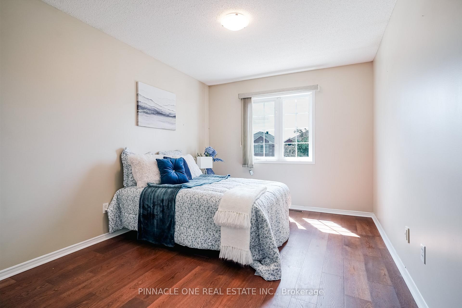 Photo 9 of 52 Vogue Street, Markham, Rouge River Estates — HOMEH
