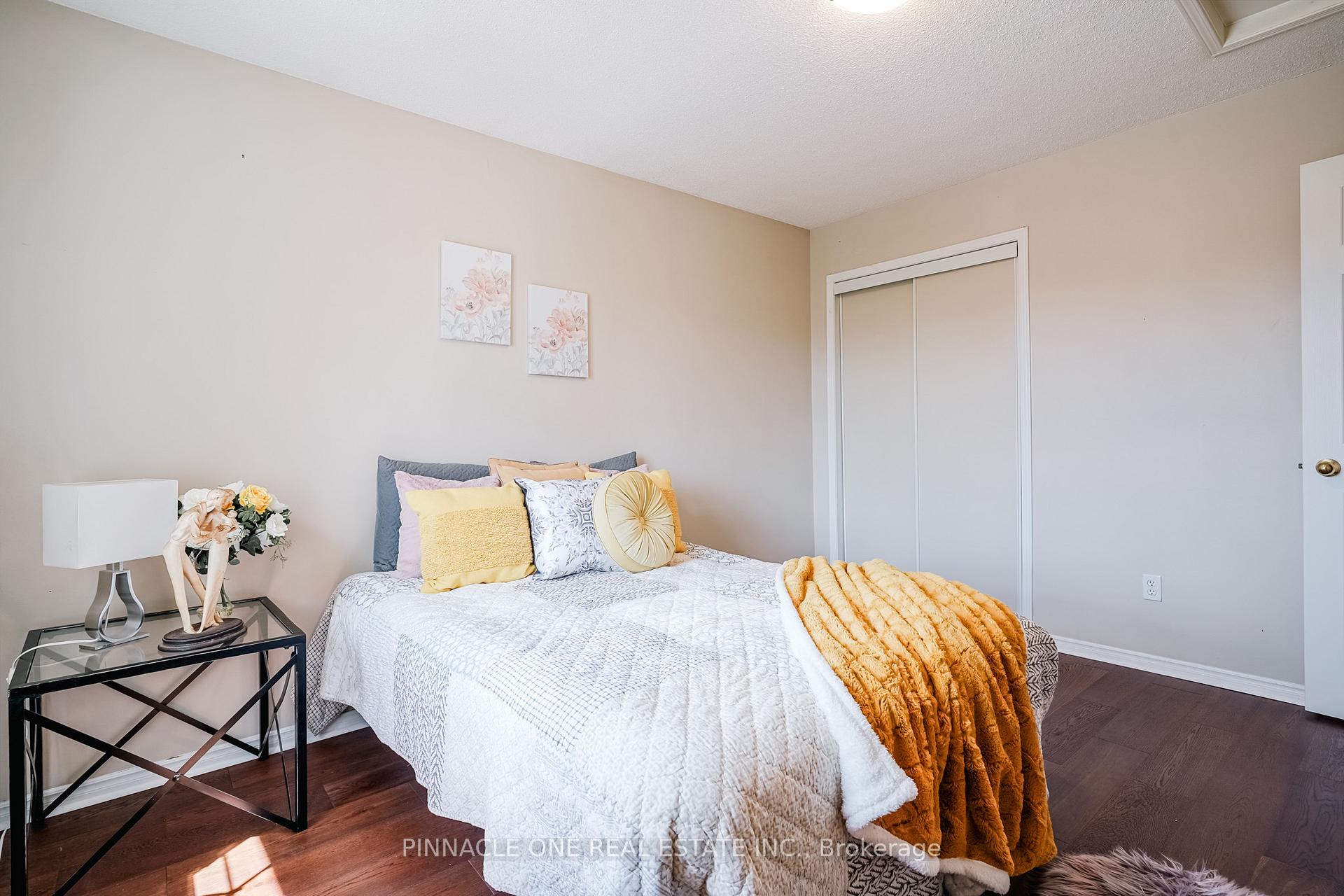 Photo 10 of 52 Vogue Street, Markham, Rouge River Estates — HOMEH