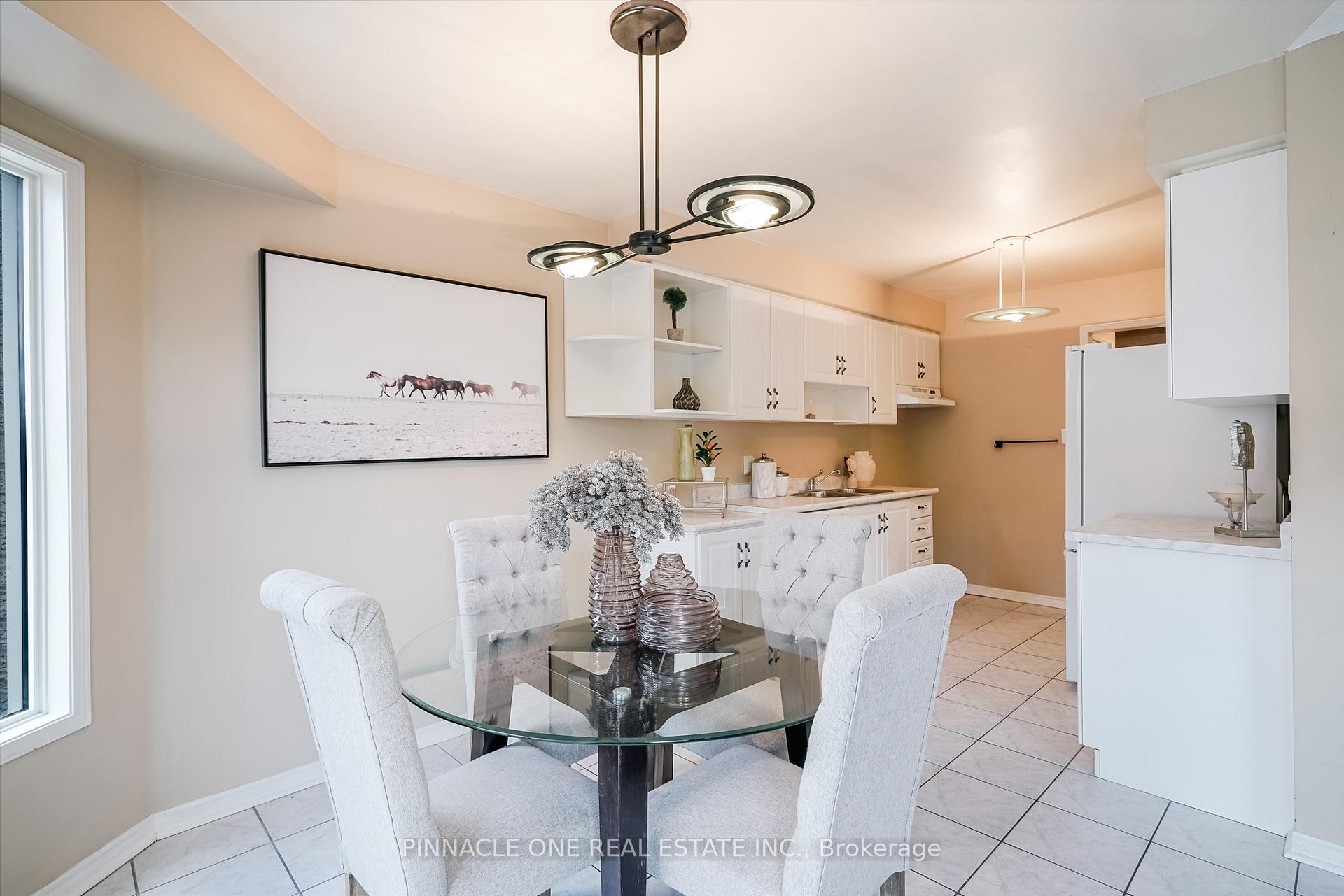 Photo 21 of 52 Vogue Street, Markham, Rouge River Estates — HOMEH