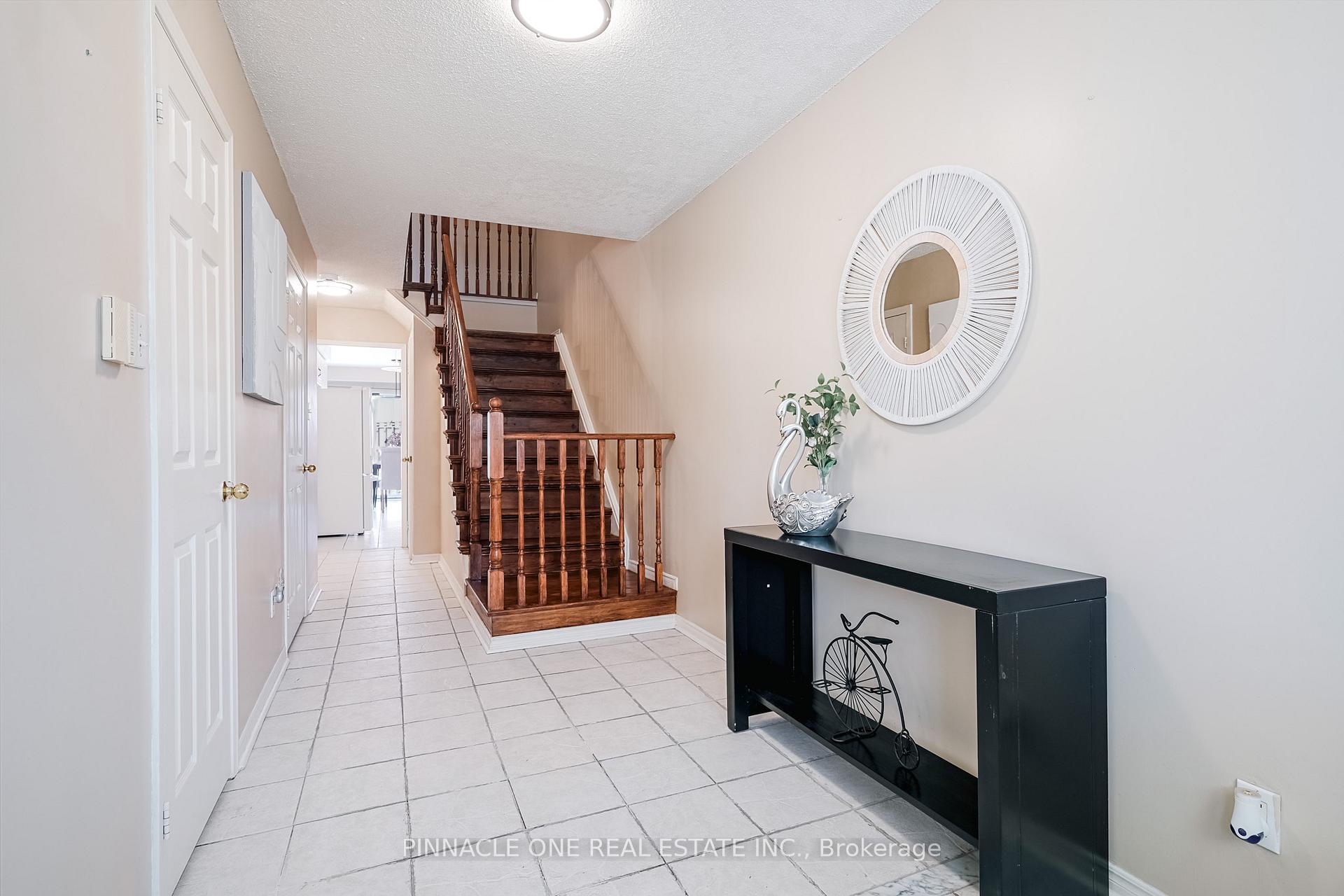 Photo 31 of 52 Vogue Street, Markham, Rouge River Estates — HOMEH