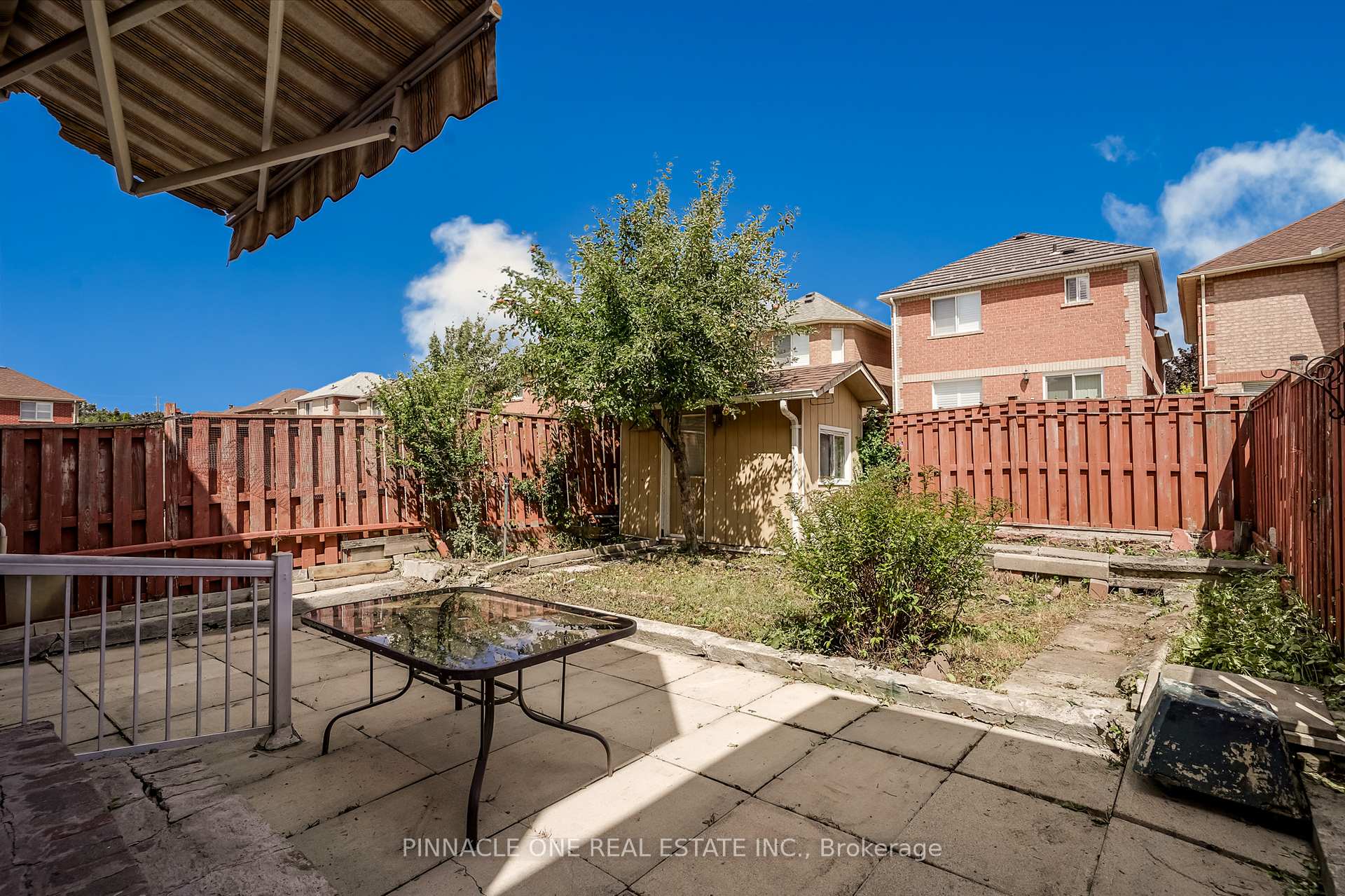 Photo 37 of 52 Vogue Street, Markham, Rouge River Estates — HOMEH