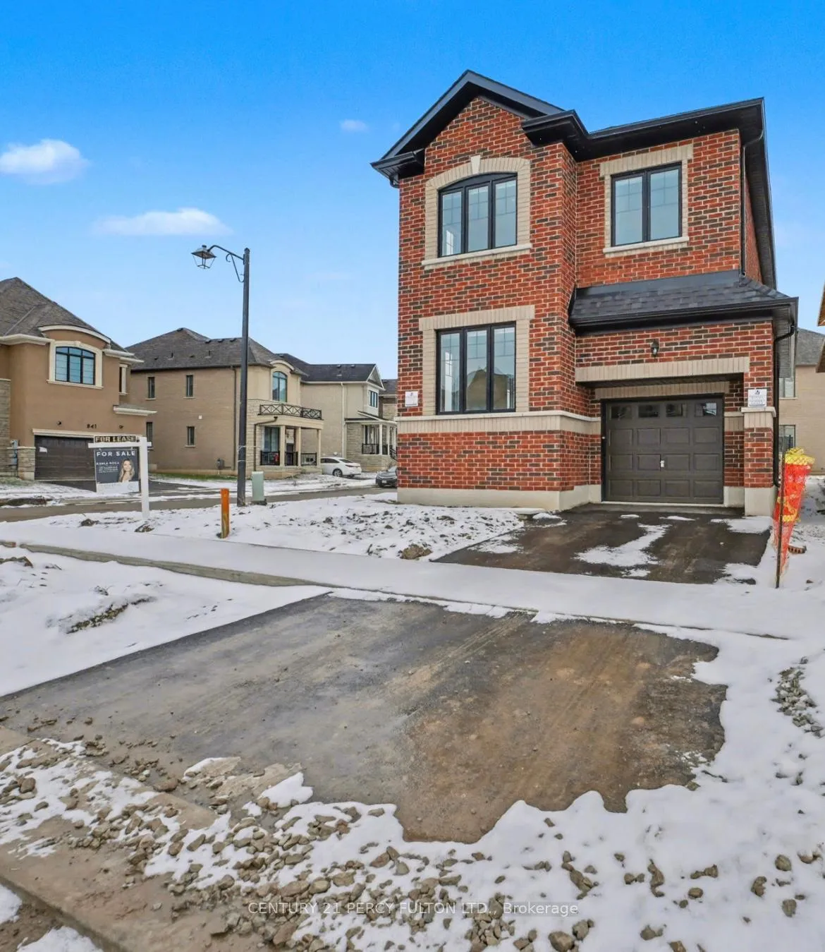 Photo 3 of 396 Kennedy Circle W, Milton, Cobban — HOMEH