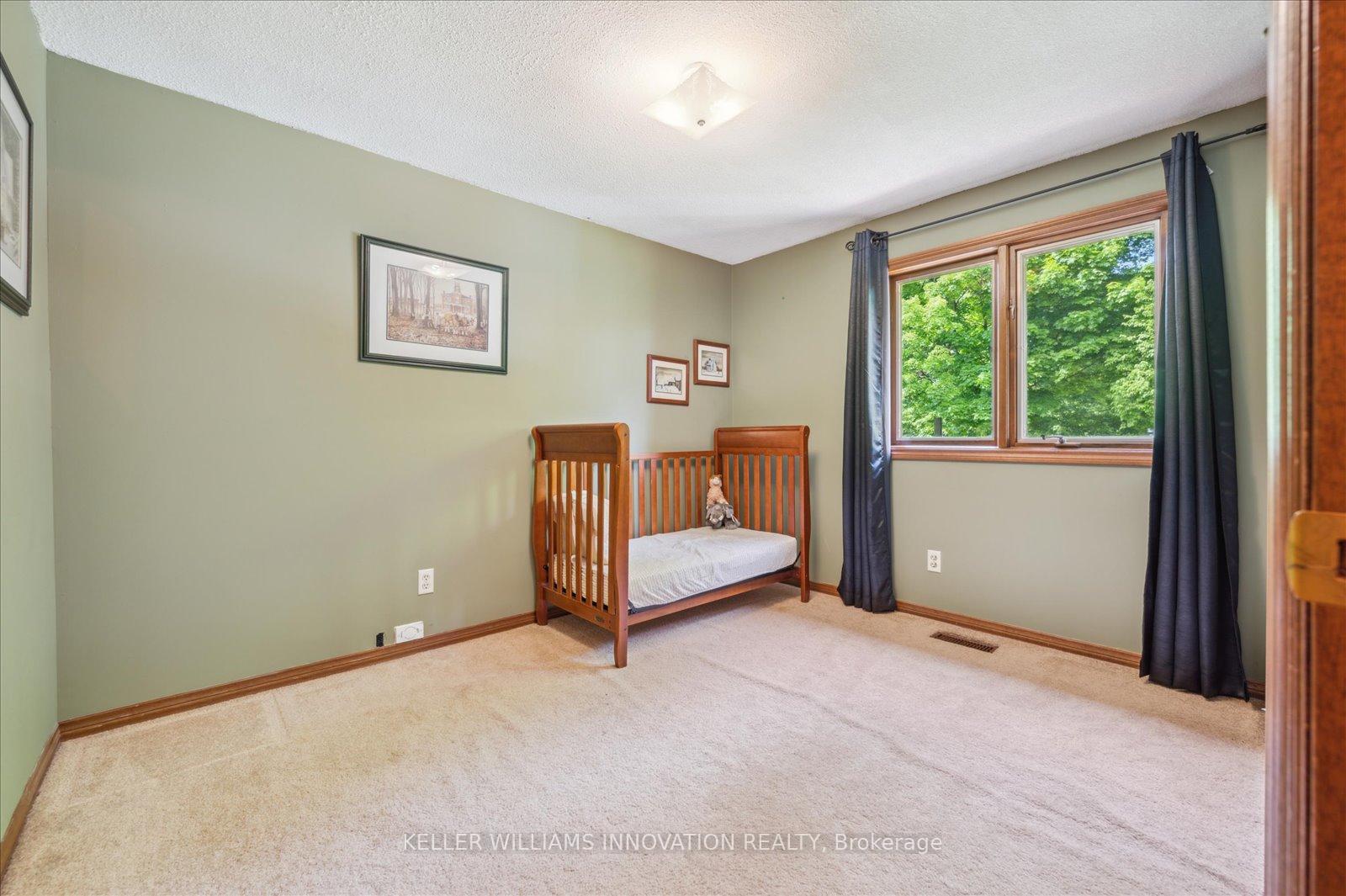 Photo 33 of 29 Hillcrest Lane, Kitchener — HOMEH