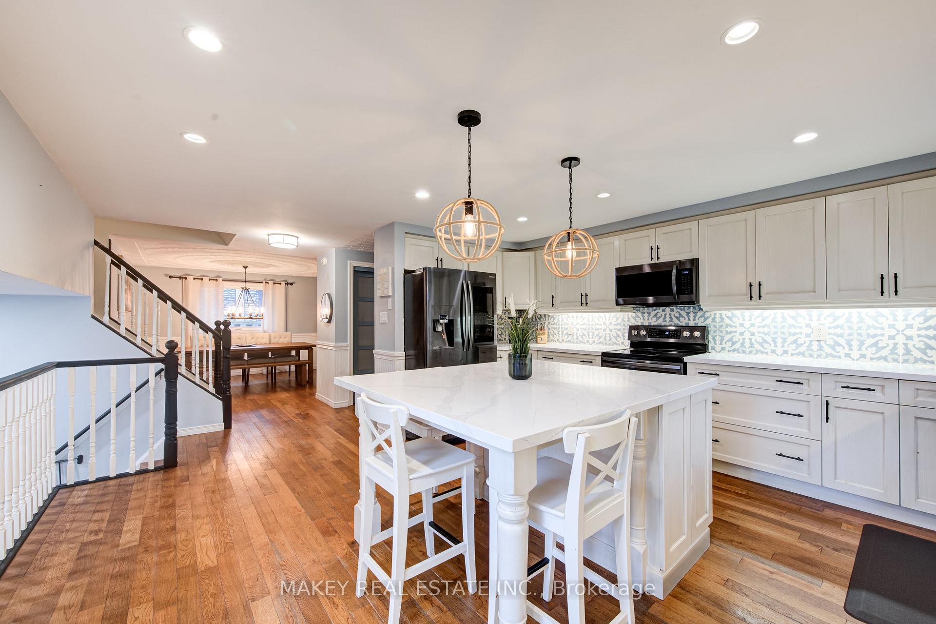 Photo 15 of 56 Kilkerran Crescent, Kitchener — HOMEH