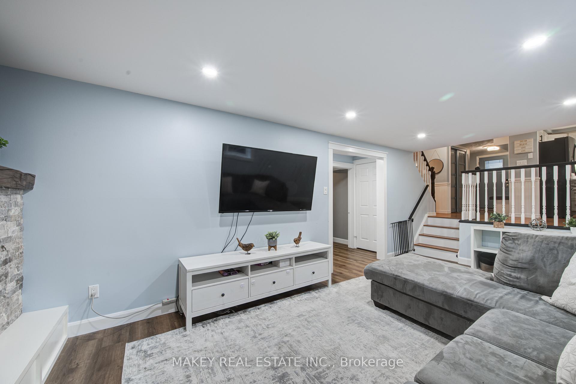 Photo 30 of 56 Kilkerran Crescent, Kitchener — HOMEH