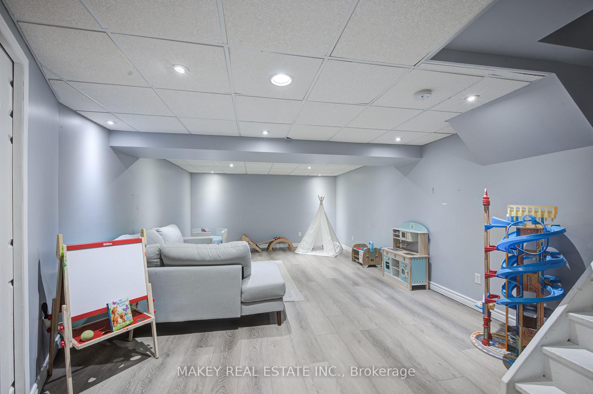 Photo 36 of 56 Kilkerran Crescent, Kitchener — HOMEH