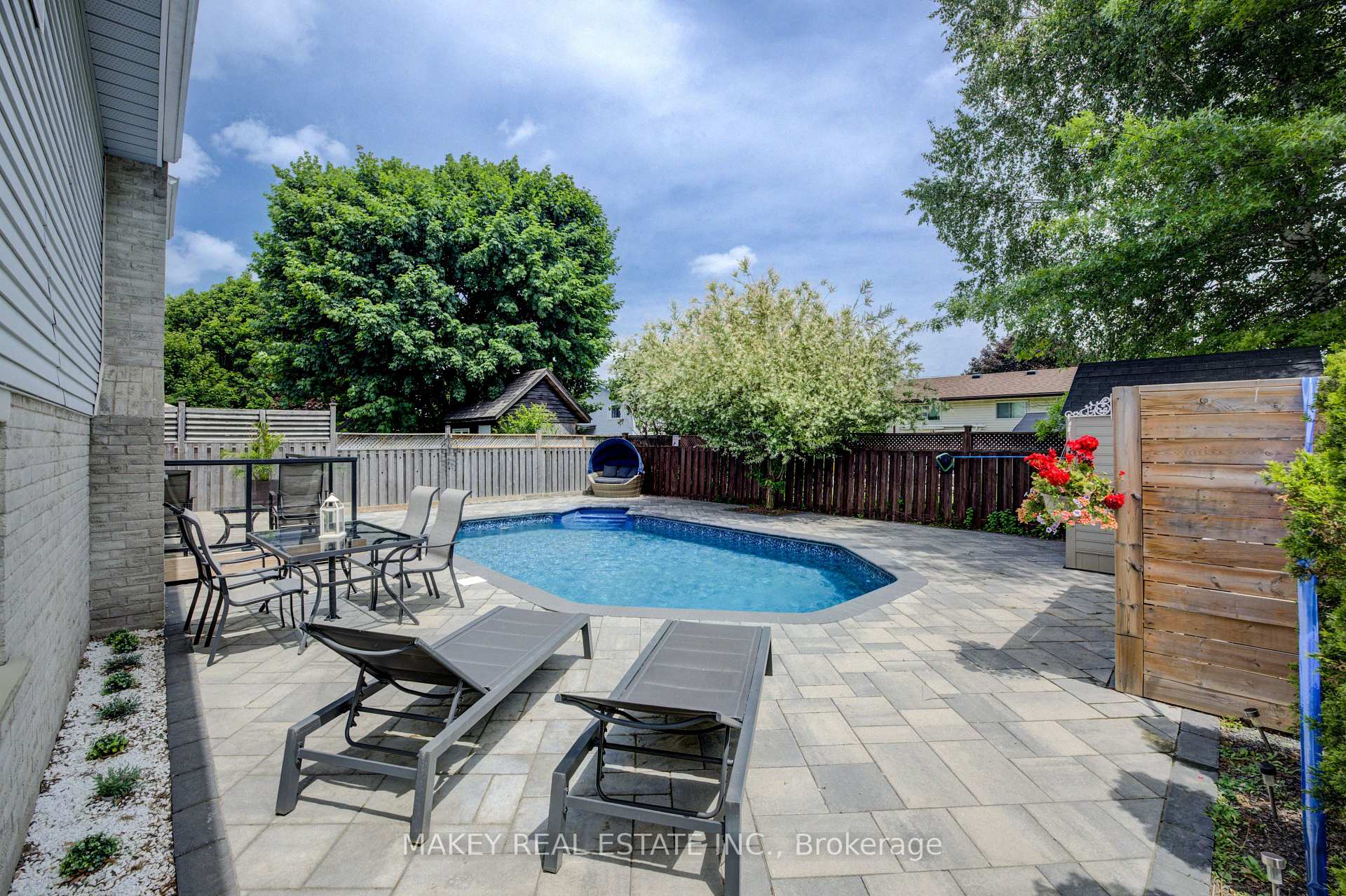 Photo 42 of 56 Kilkerran Crescent, Kitchener — HOMEH