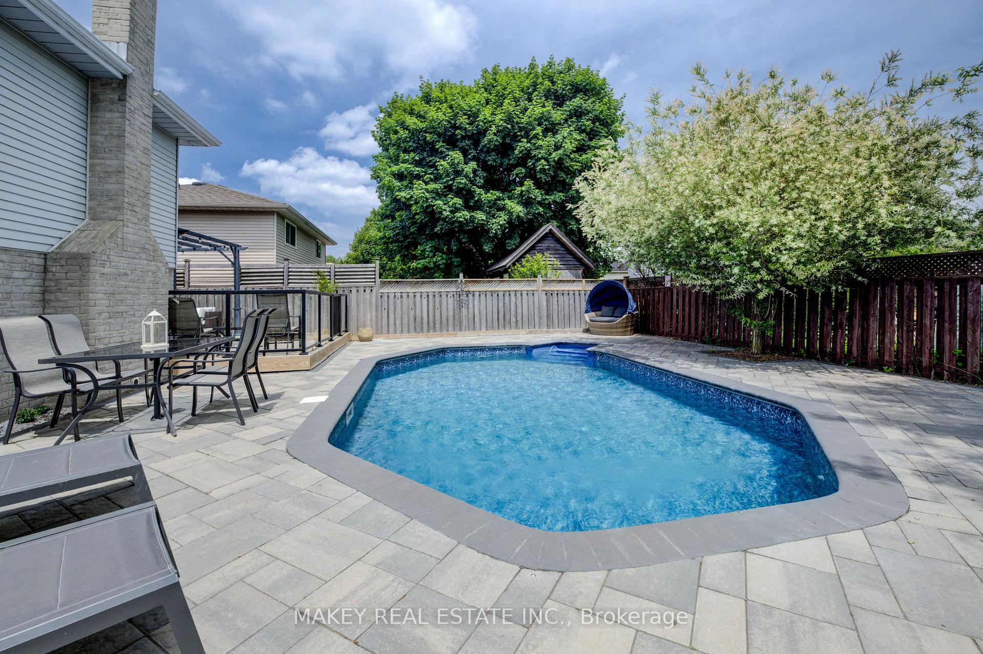 Photo 43 of 56 Kilkerran Crescent, Kitchener — HOMEH