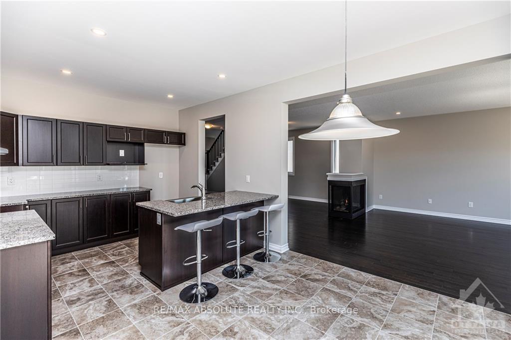 Photo 9 of 574 Cope Drive, Ottawa, Kanata - Emerald Meadows/Trailwest — HOMEH