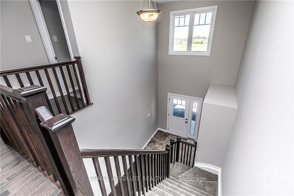 Photo 18 of 574 Cope Drive, Ottawa, Kanata - Emerald Meadows/Trailwest — HOMEH
