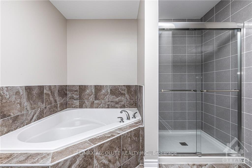 Photo 21 of 574 Cope Drive, Ottawa, Kanata - Emerald Meadows/Trailwest — HOMEH