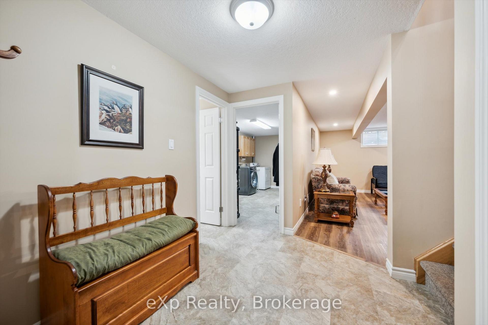 Photo 23 of 916 Keewatin Place, Kitchener — HOMEH