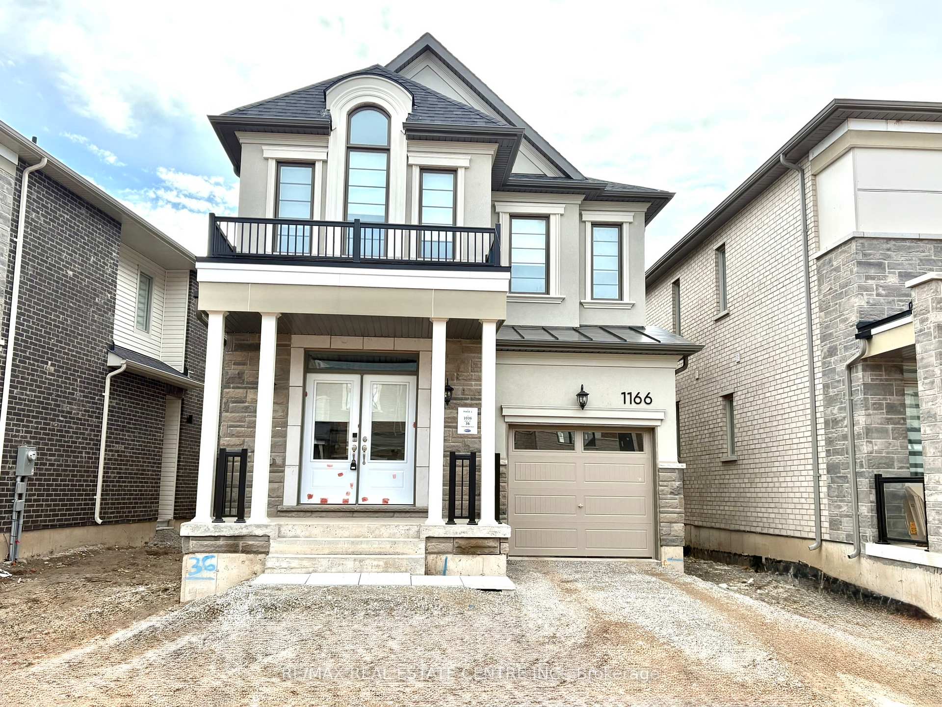 Photo 1 of 1166 Stirling Todd Terrace, Milton, Bowes — HOMEH